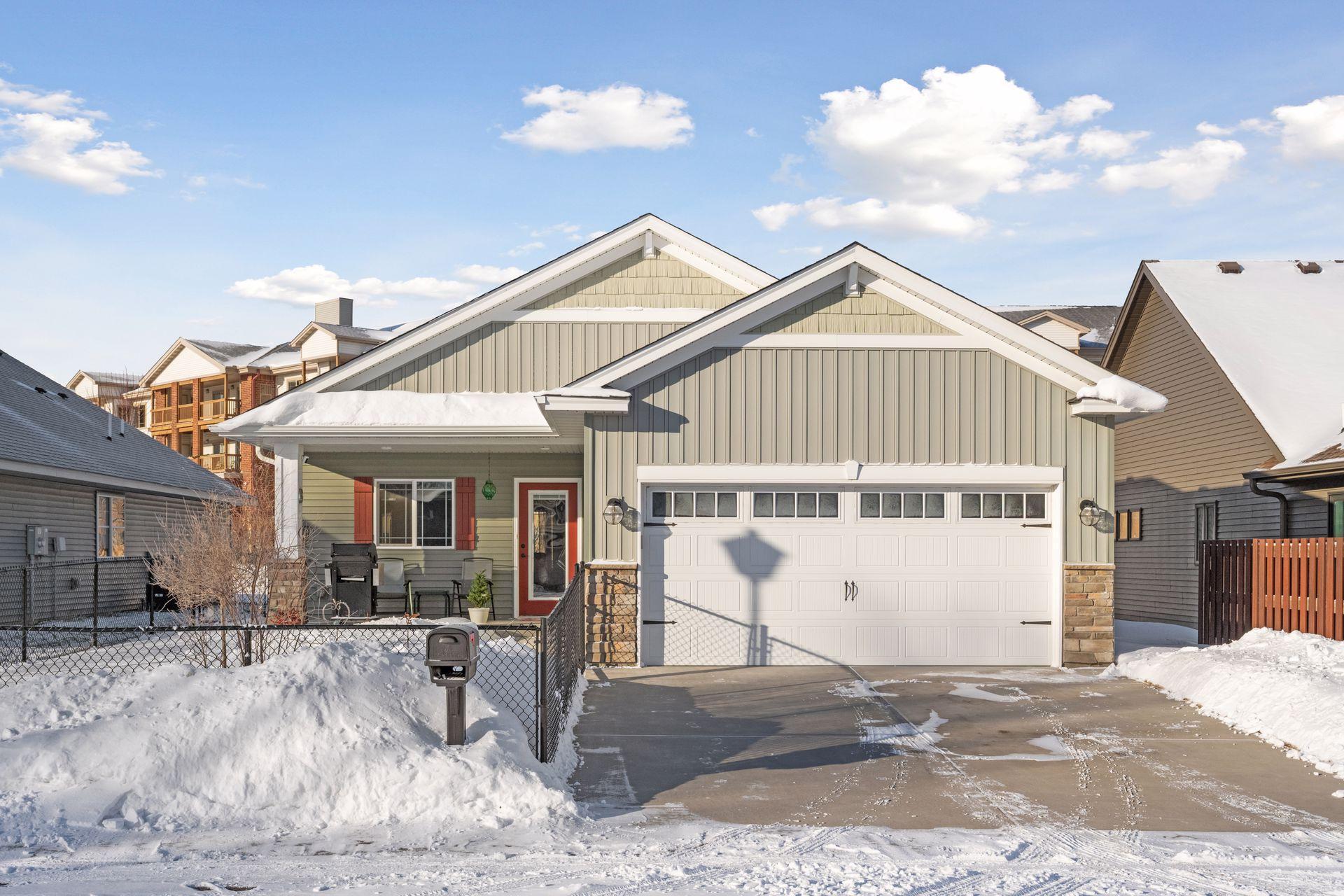 706 Roosevelt Street S