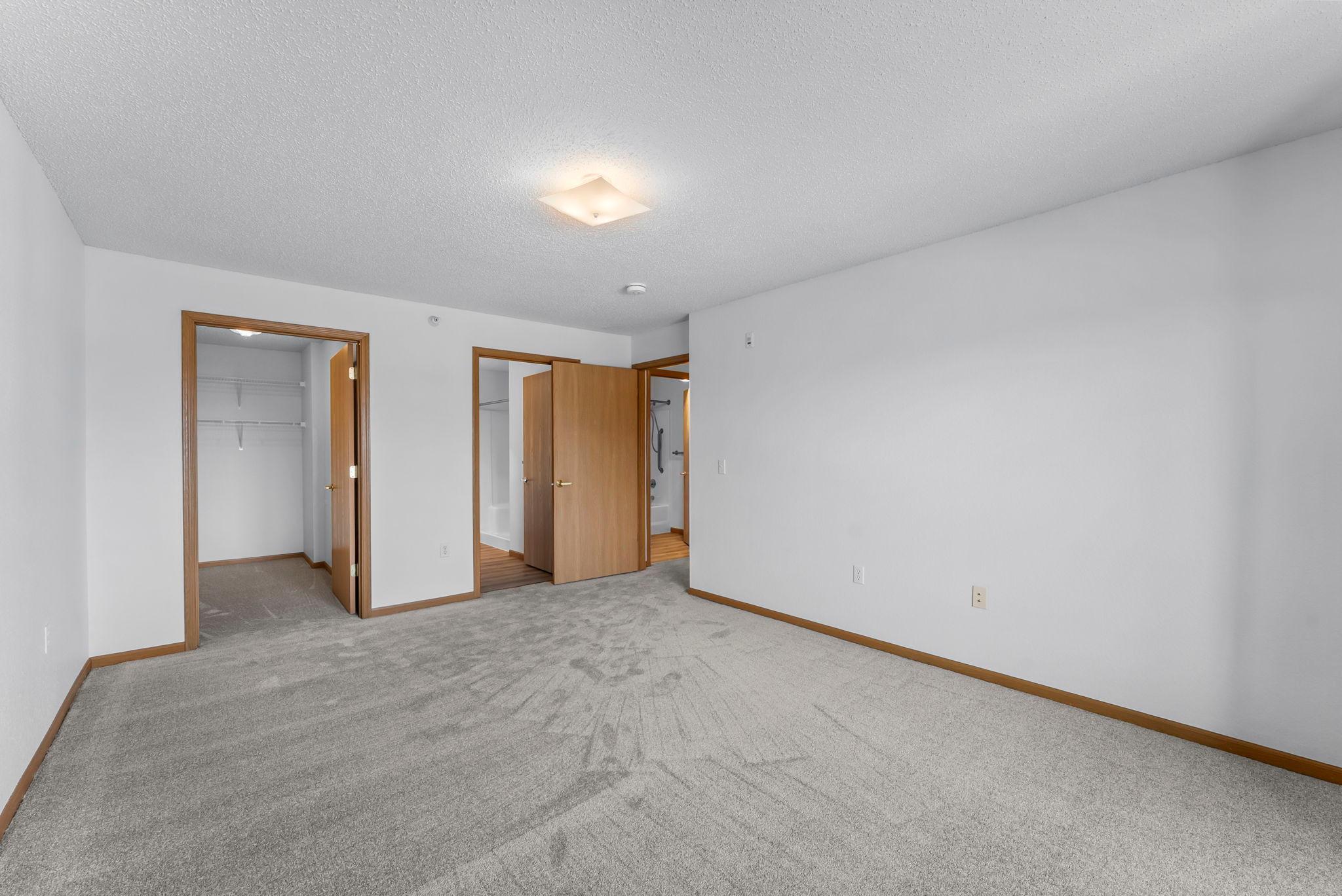 2155 6th Lane SE Unit: 208