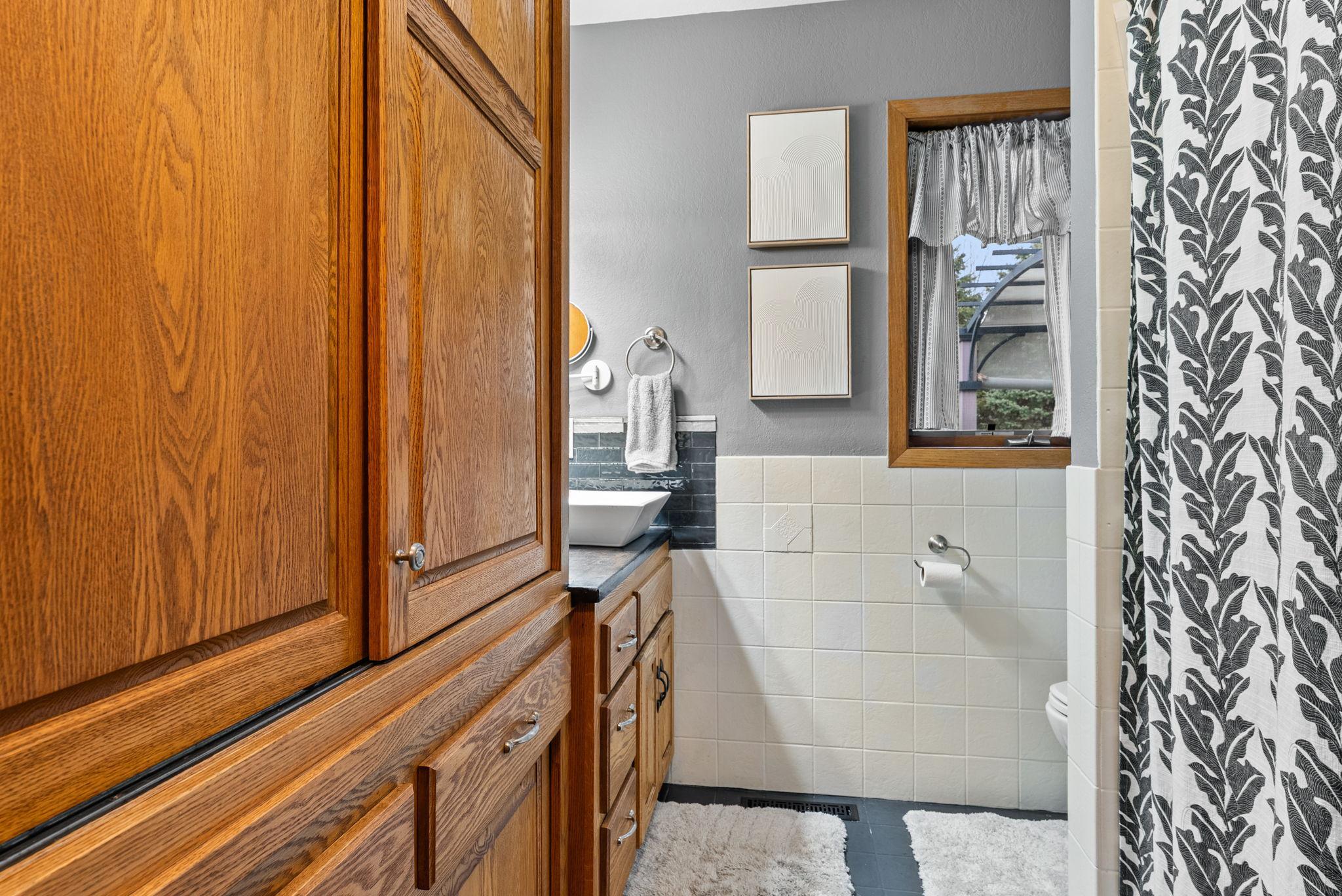 900 Southview Avenue