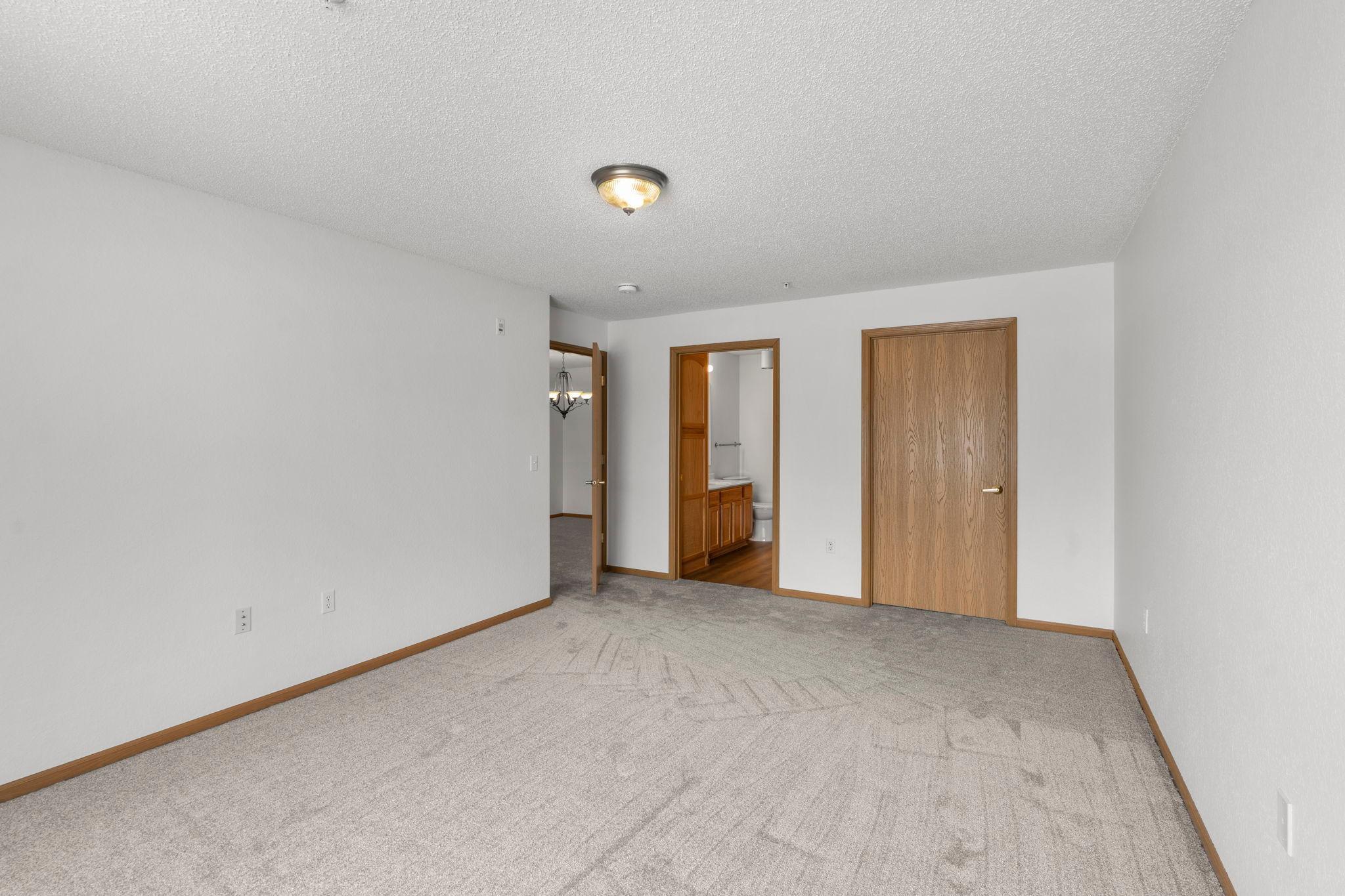 2155 6th Lane SE Unit: 101