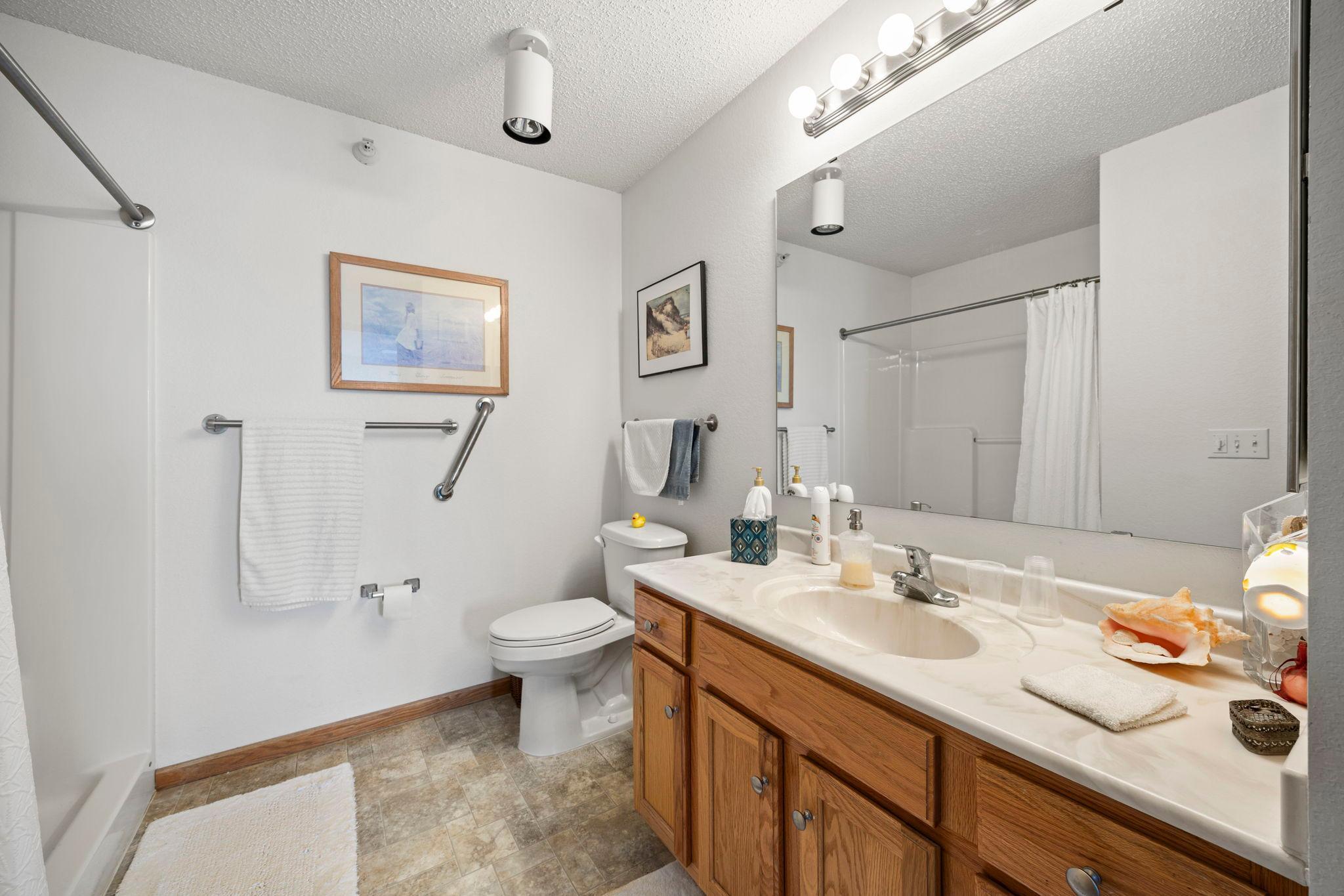 2155 6th Lane SE Unit: 202