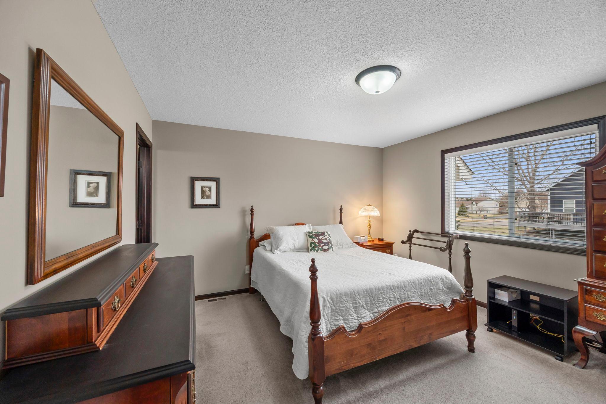 2434 Fillmore Lane SE