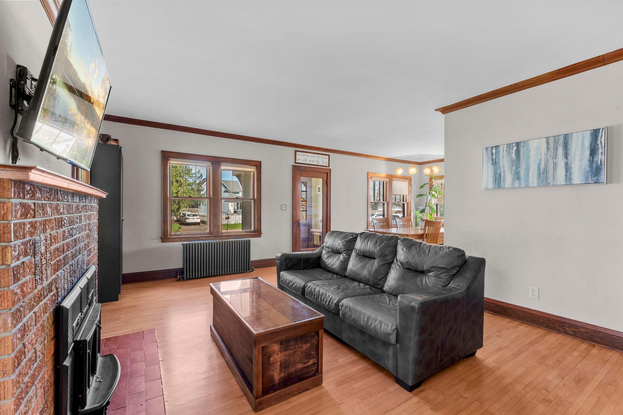847 Ashland Street S