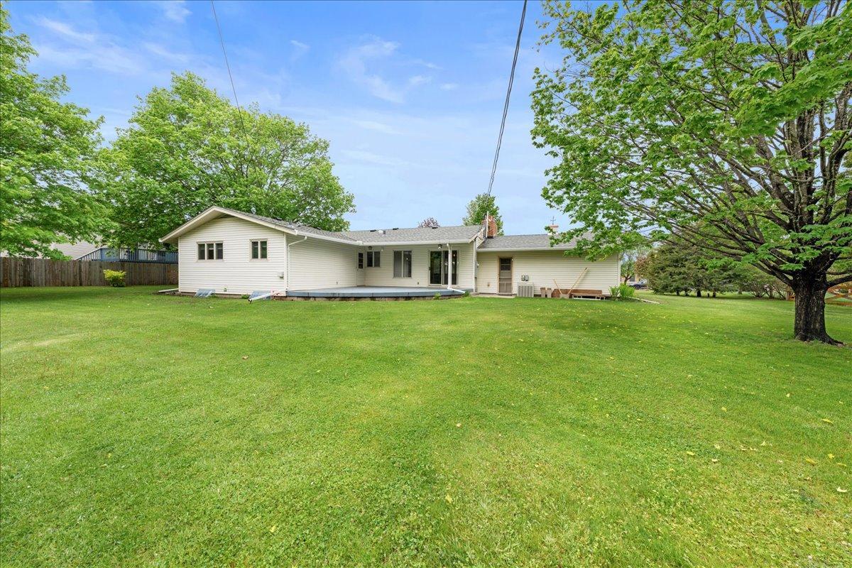 822 Dellwood Street S