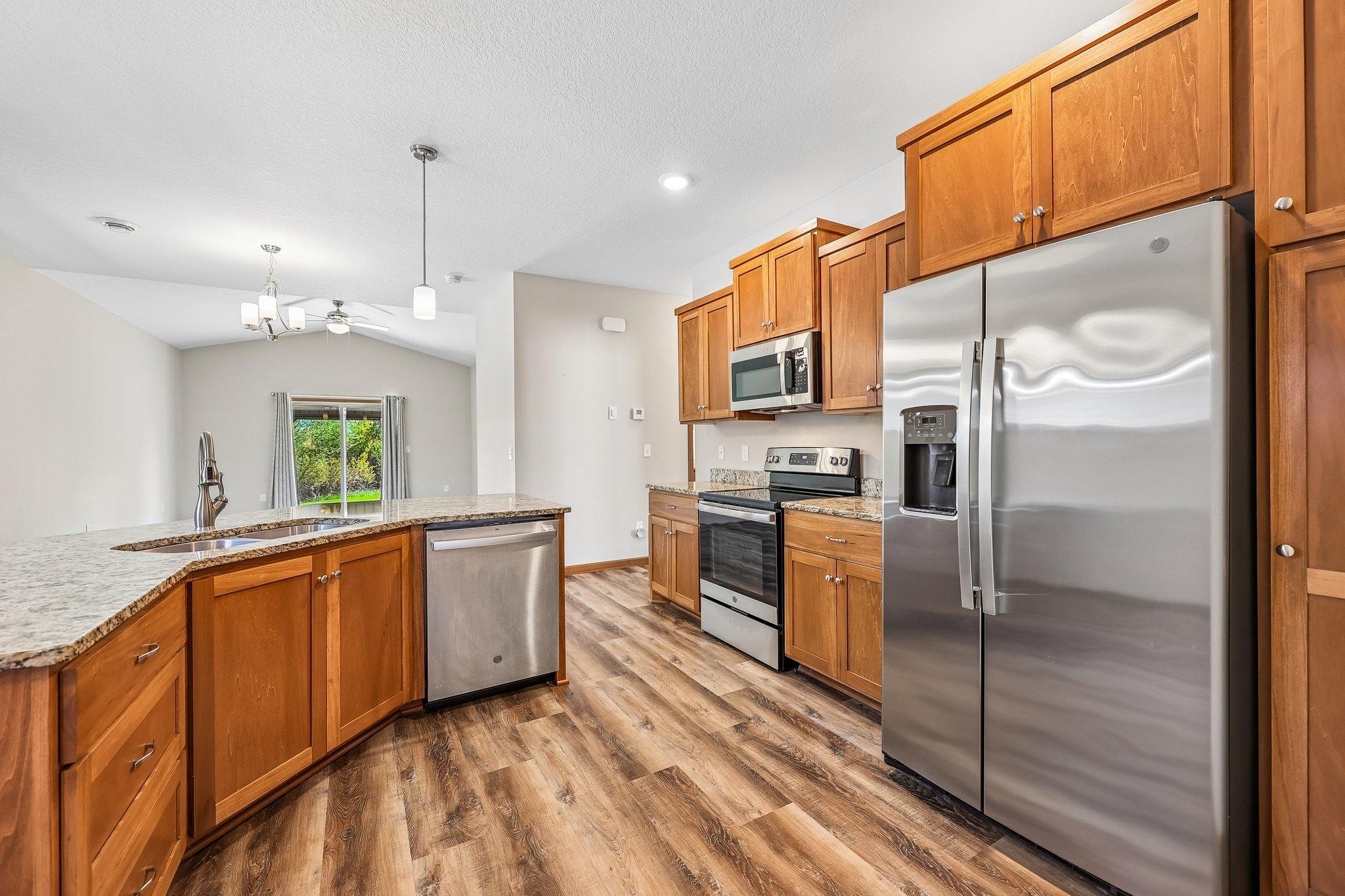 126 9th Avenue NE