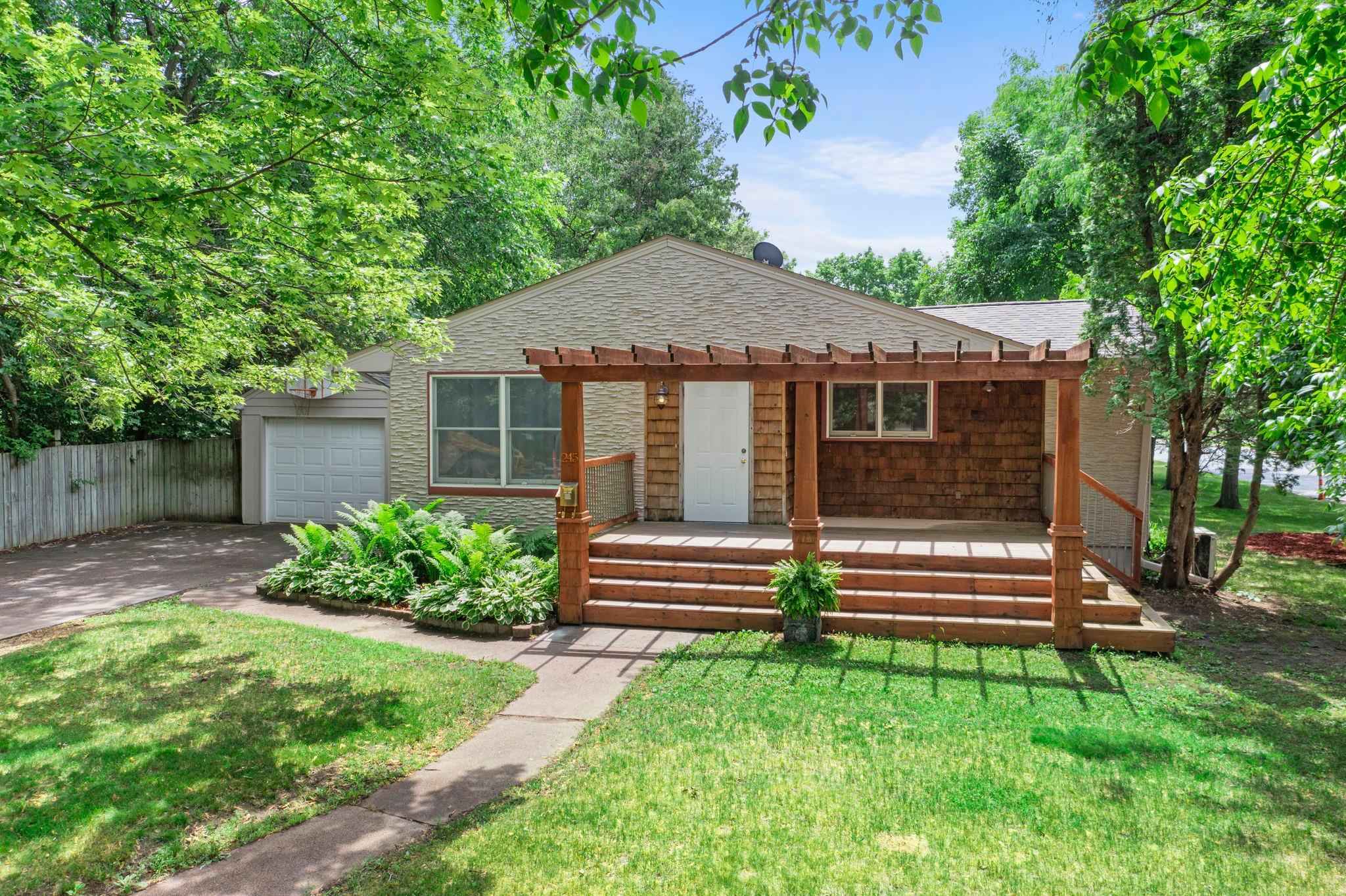 245 10th Avenue SW