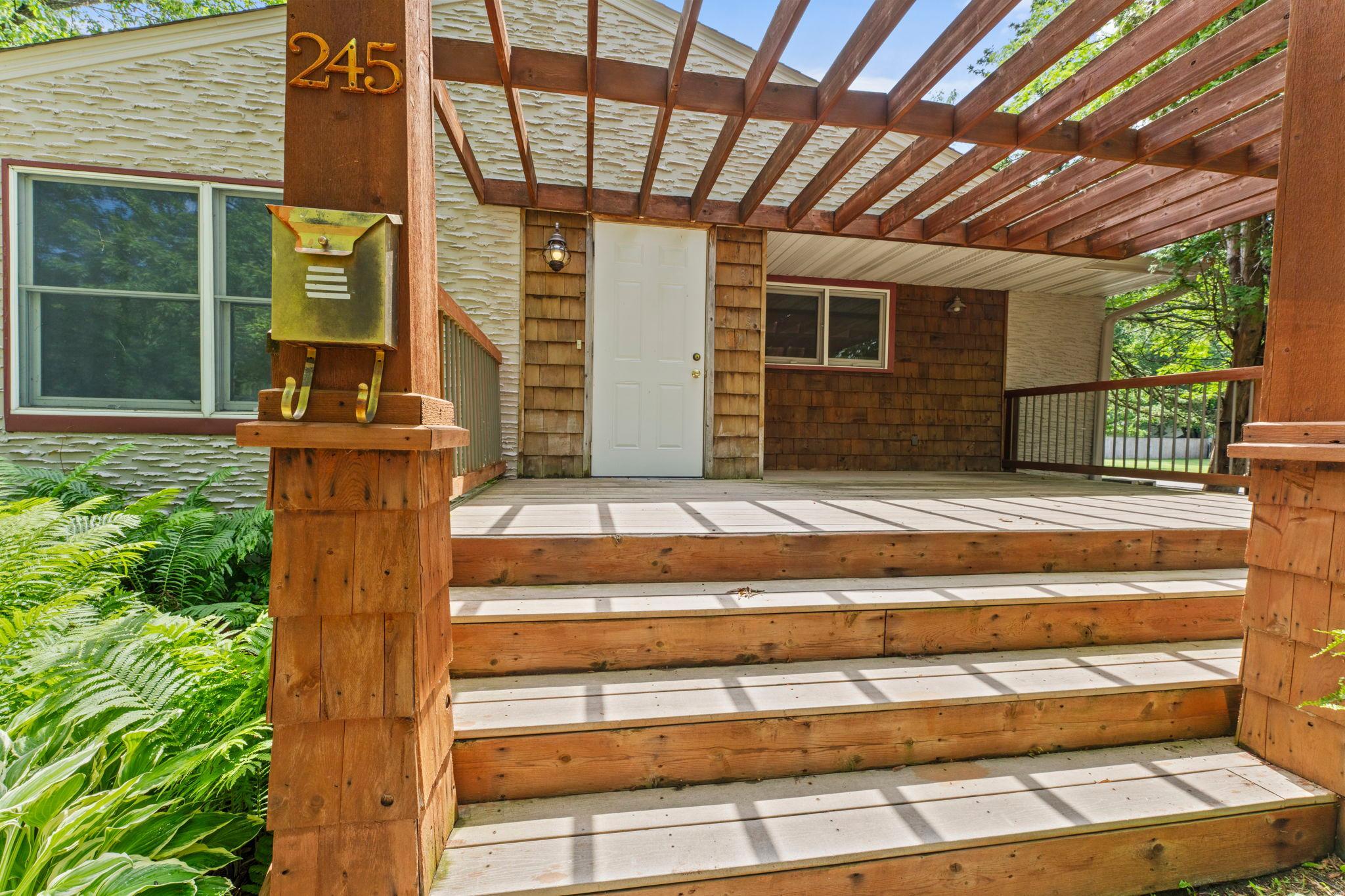 245 10th Avenue SW