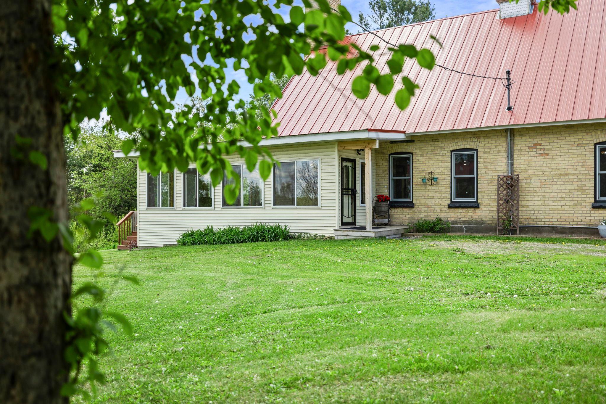 8825 Greeley Loop