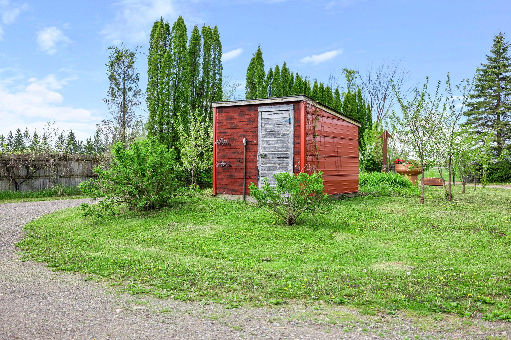 8825 Greeley Loop
