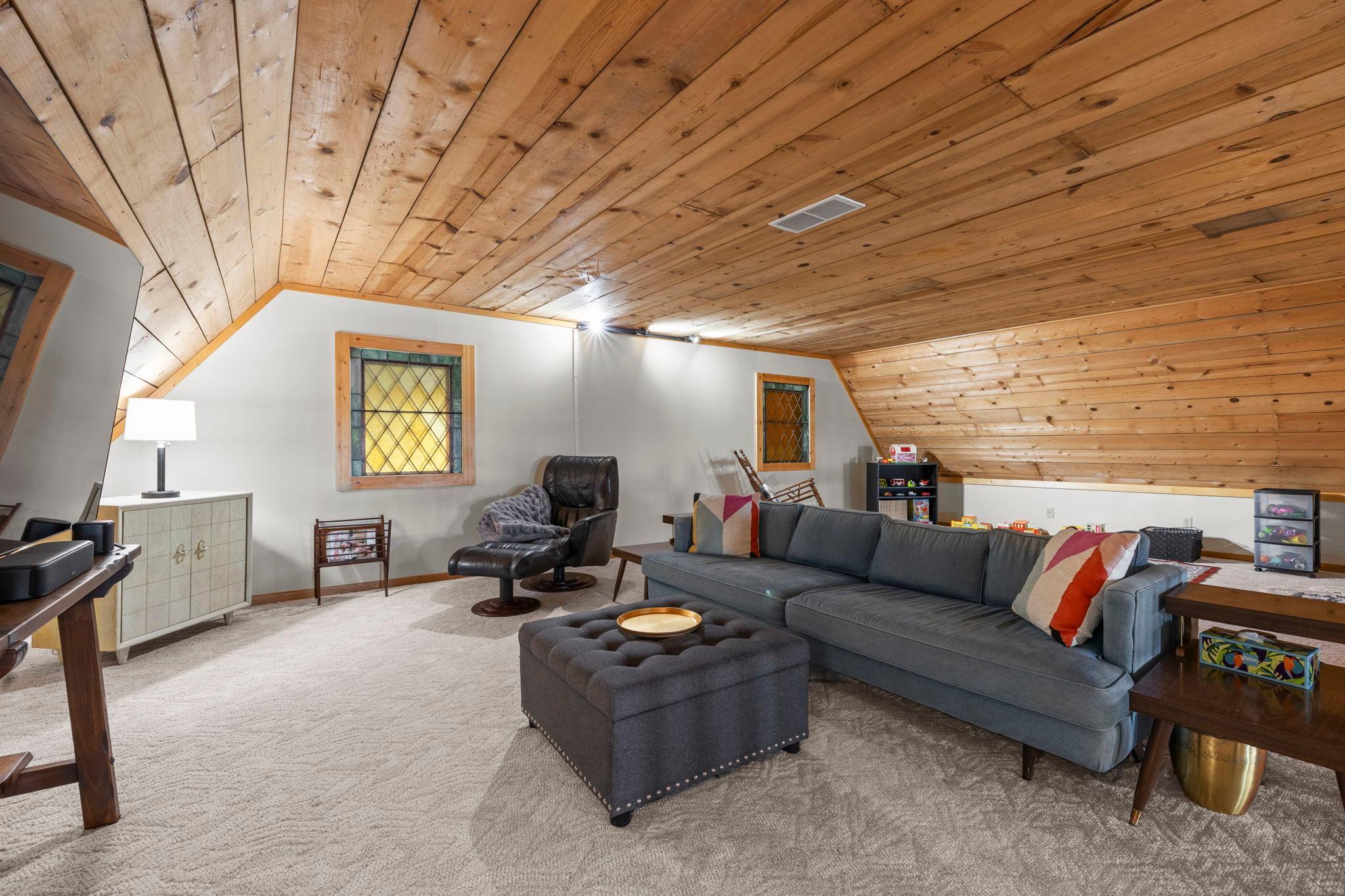 8825 Greeley Loop