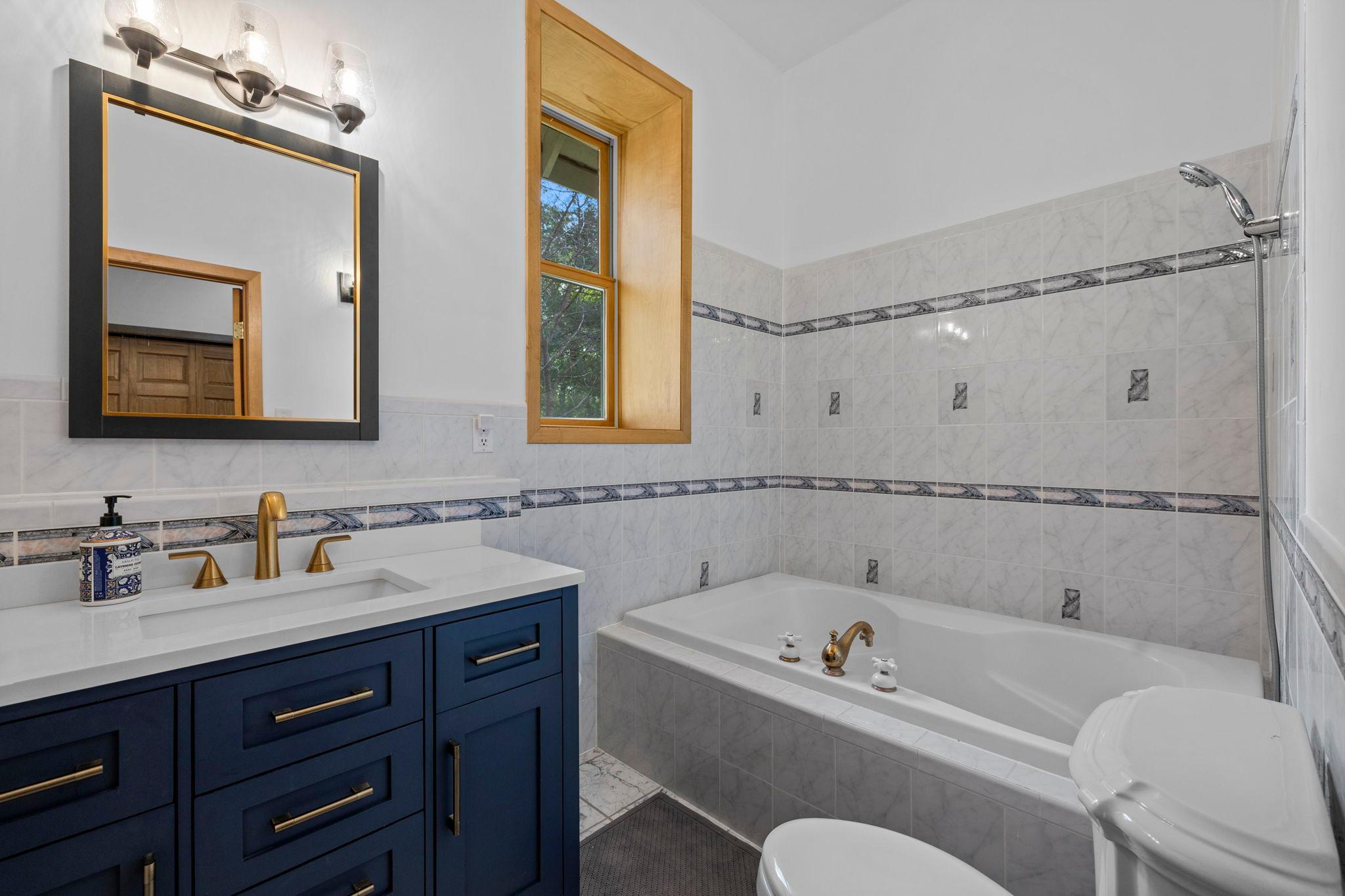 8825 Greeley Loop