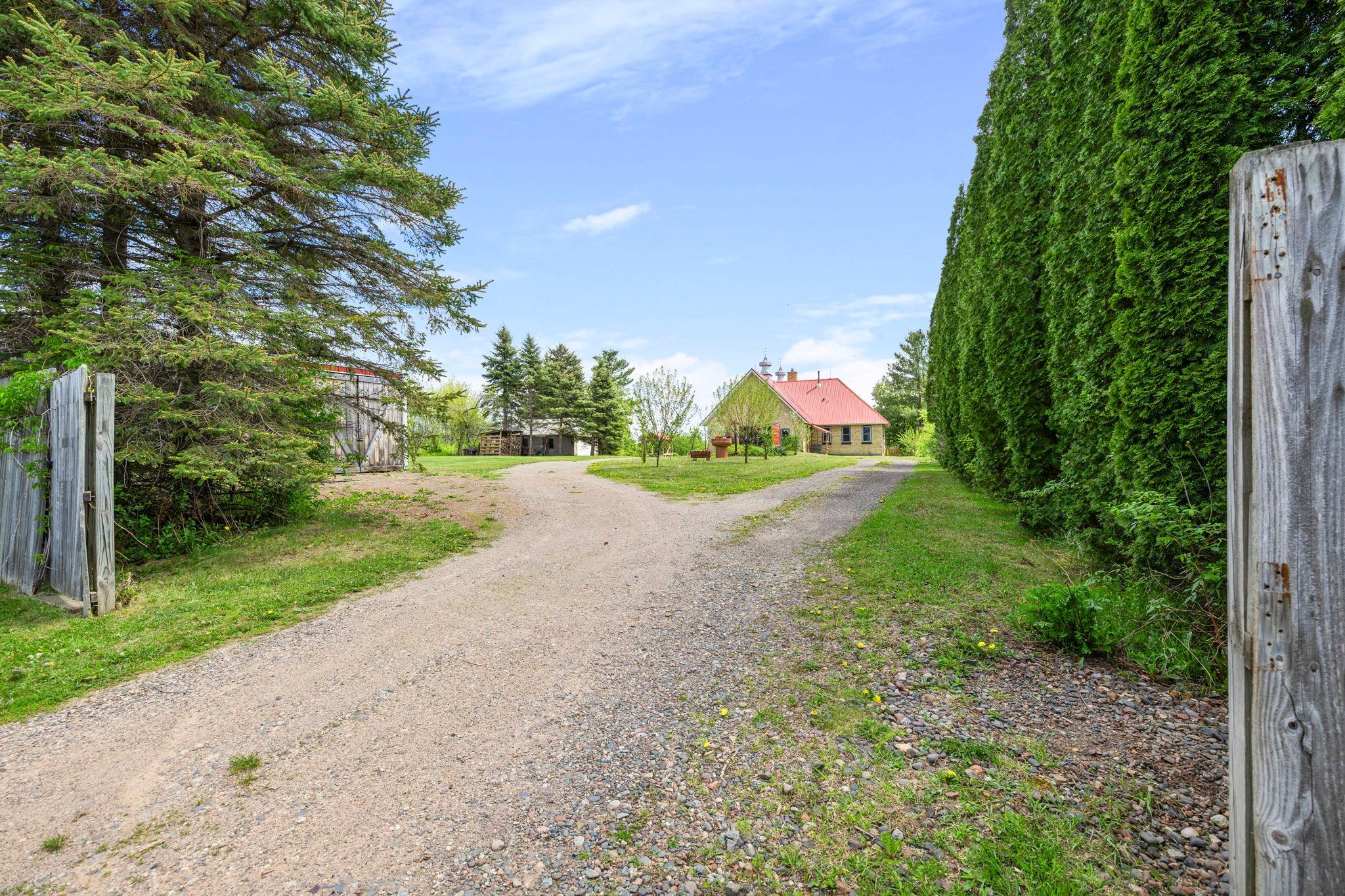 8825 Greeley Loop