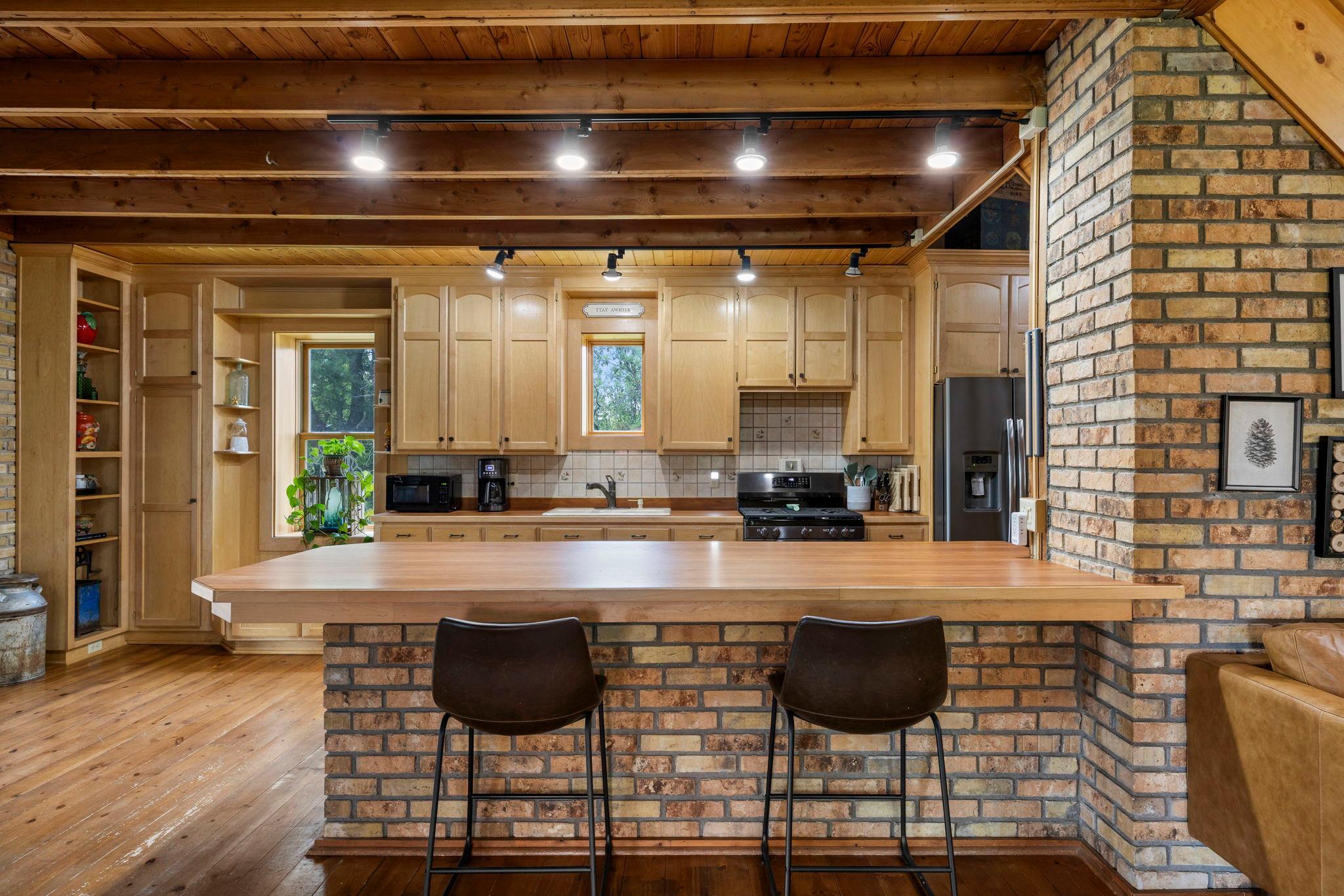 8825 Greeley Loop