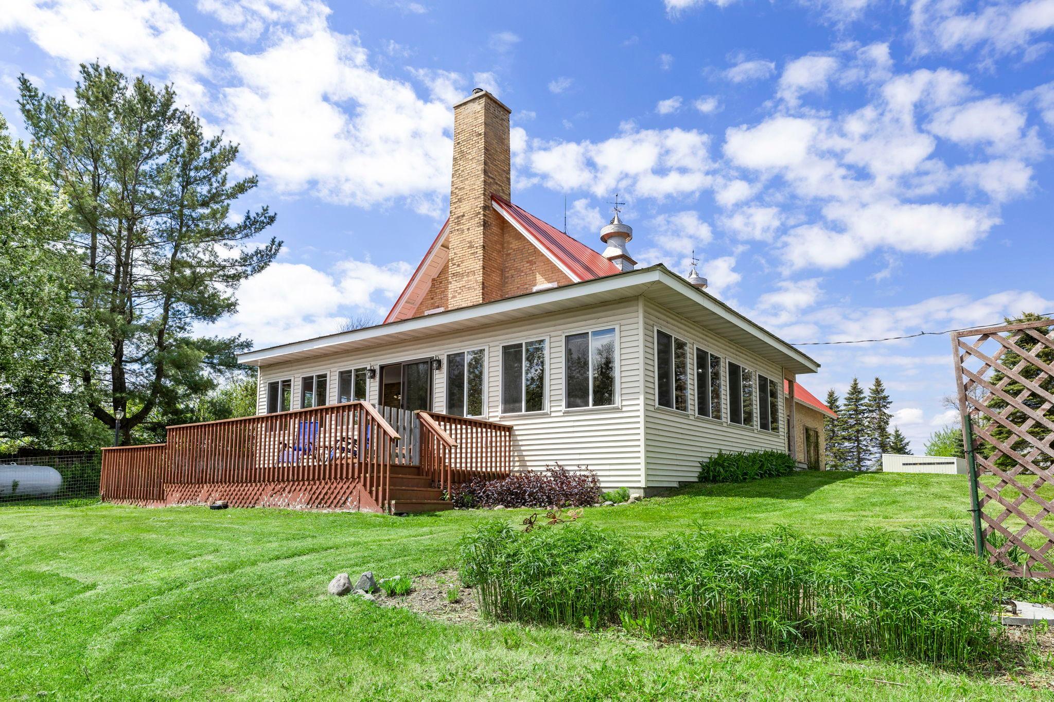 8825 Greeley Loop