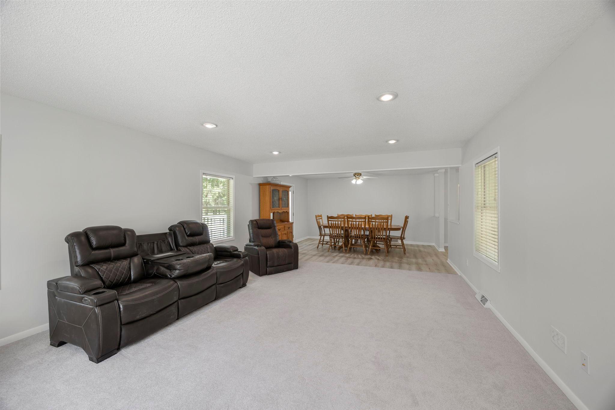 3823 259th Avenue NE