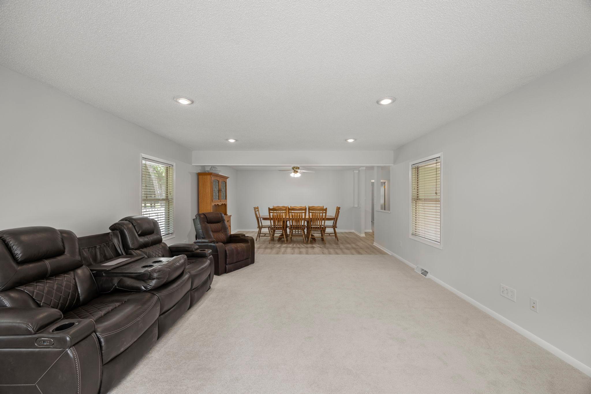 3823 259th Avenue NE