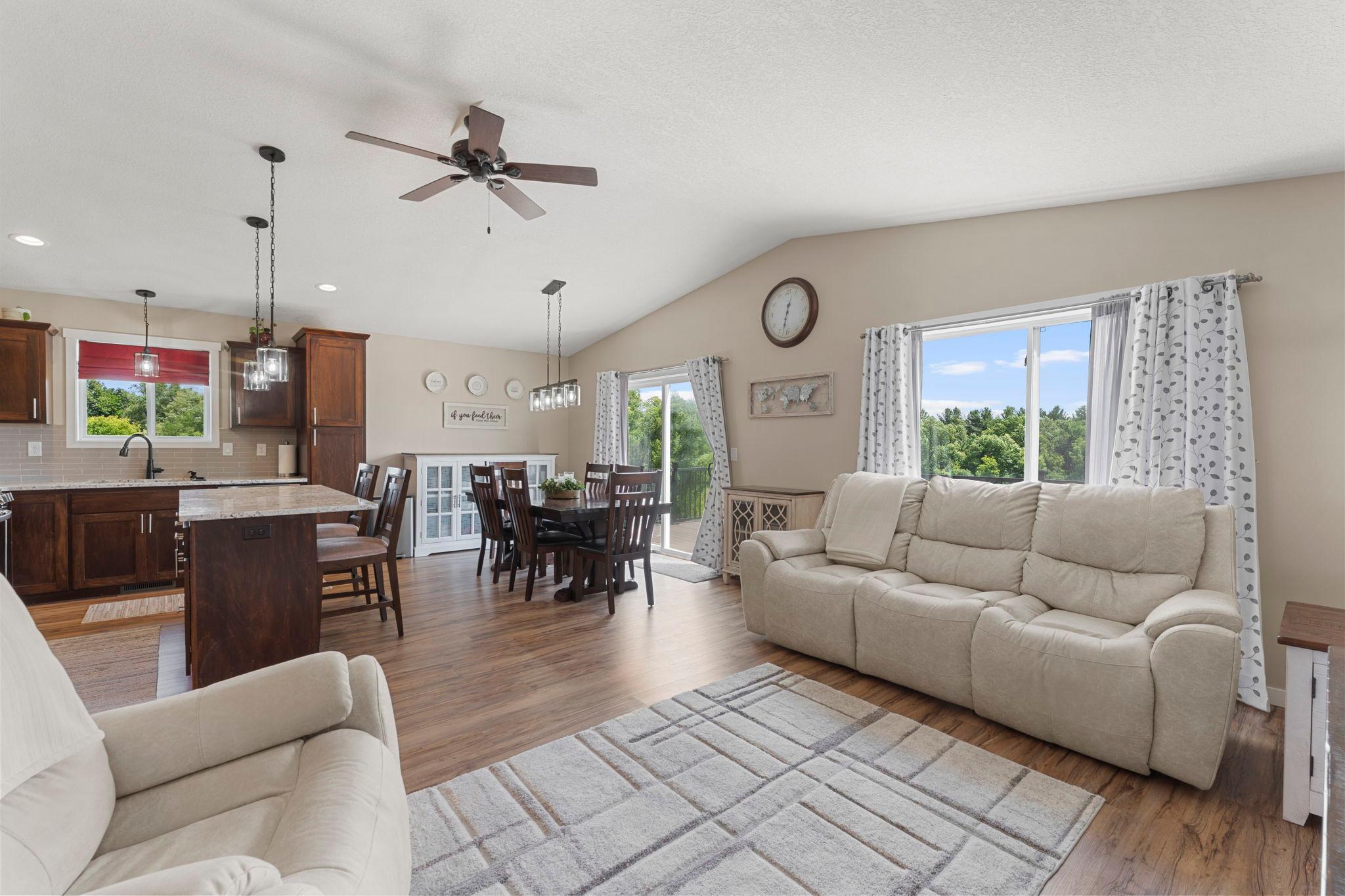 48089 Autumn Court