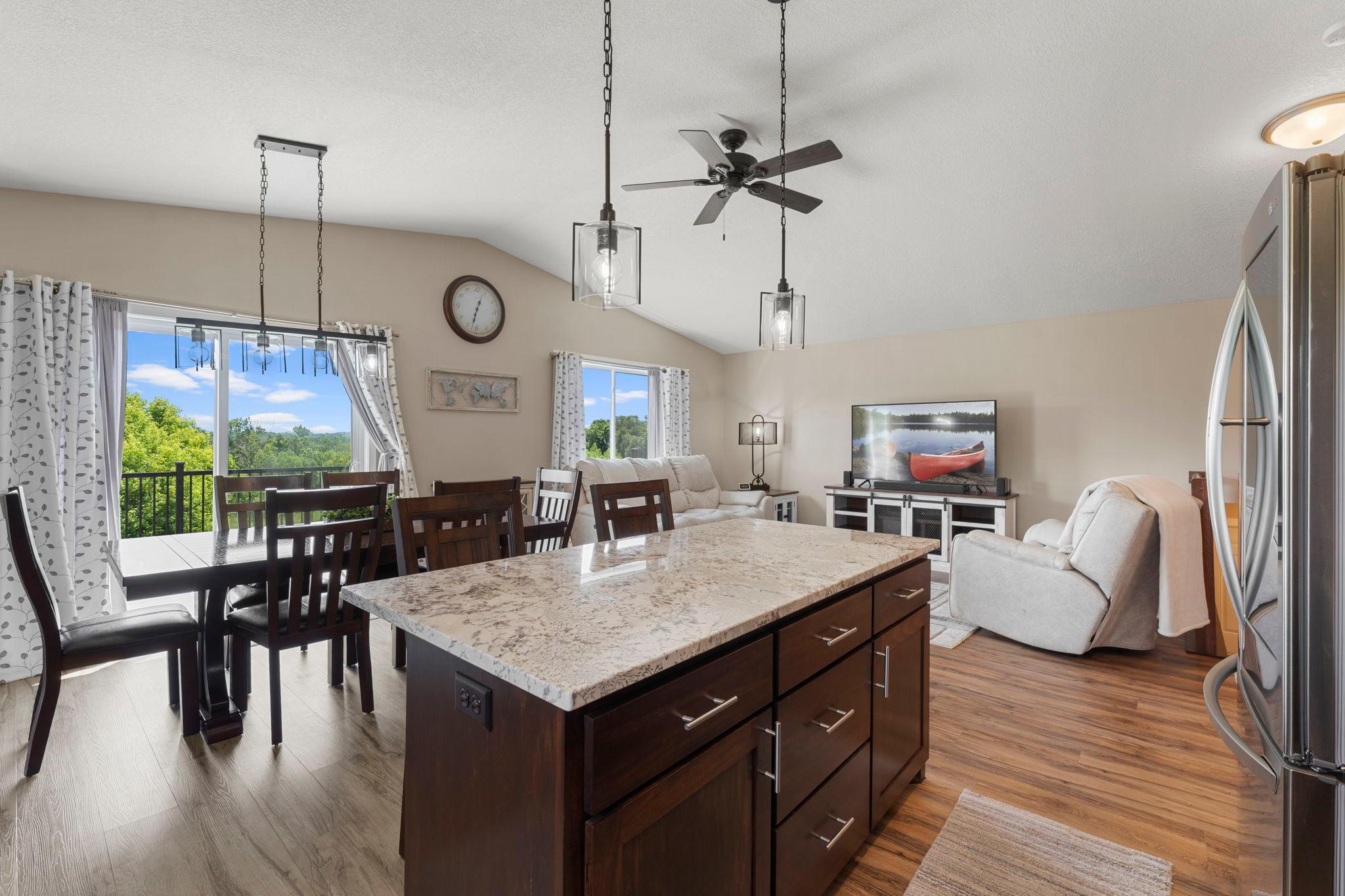 48089 Autumn Court