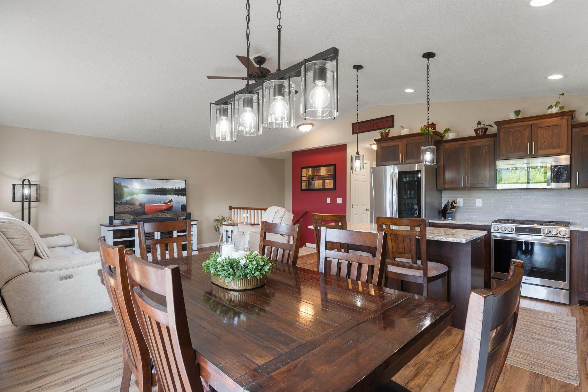 48089 Autumn Court