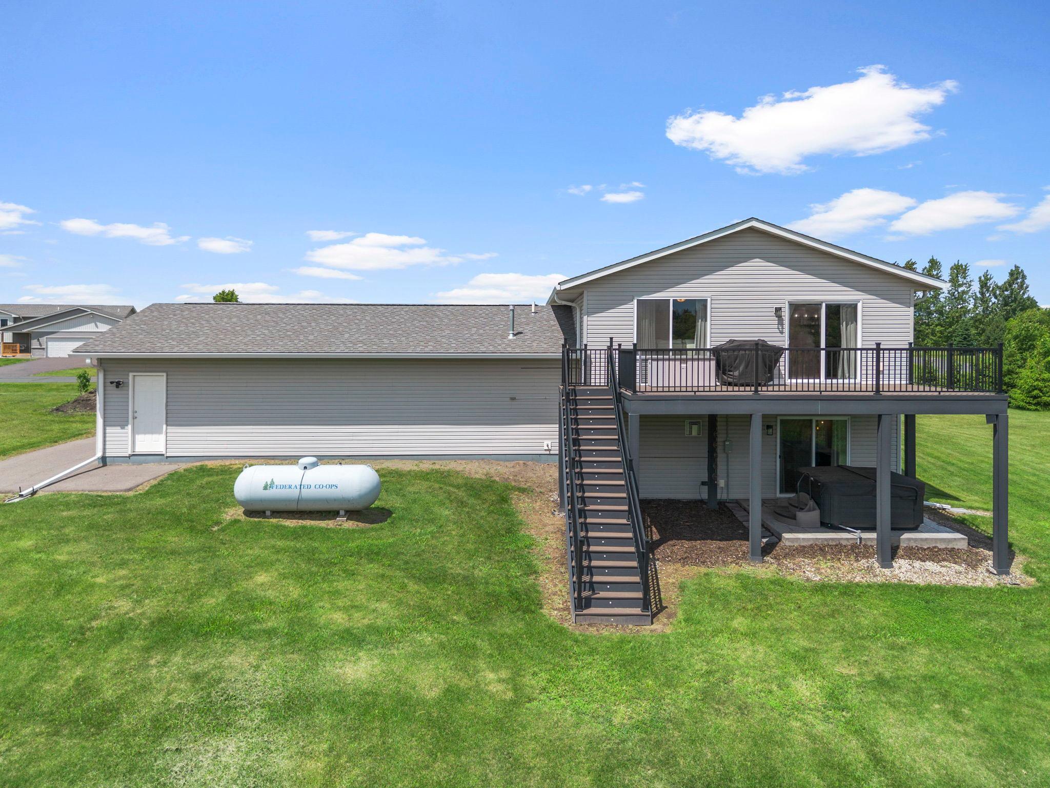 48089 Autumn Court