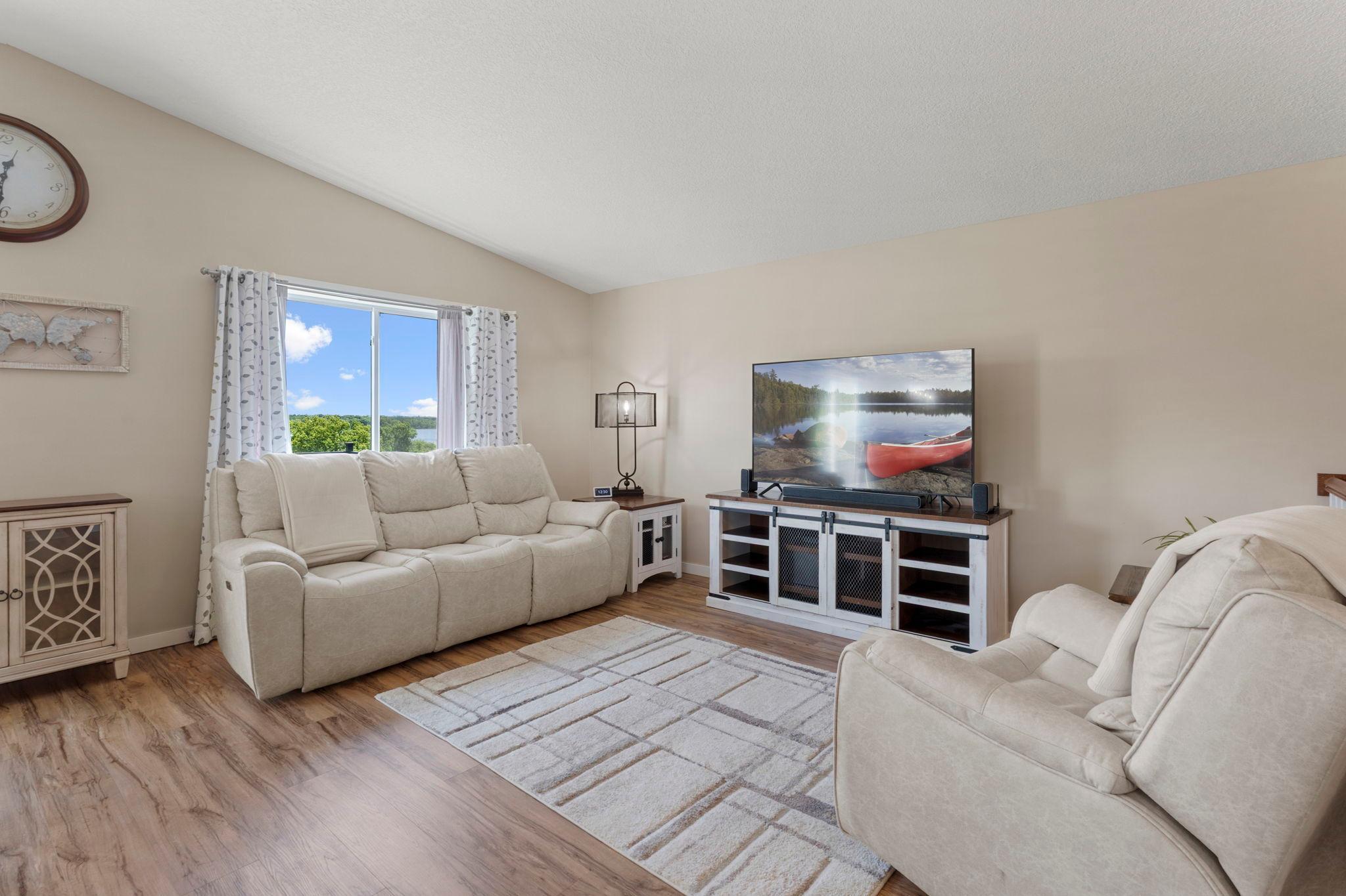 48089 Autumn Court