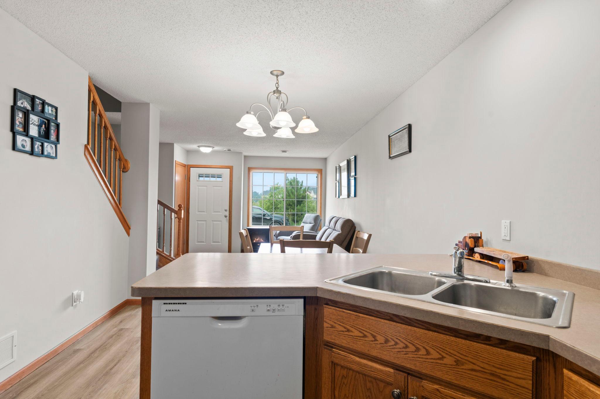 345 Roosevelt Street S Unit: H