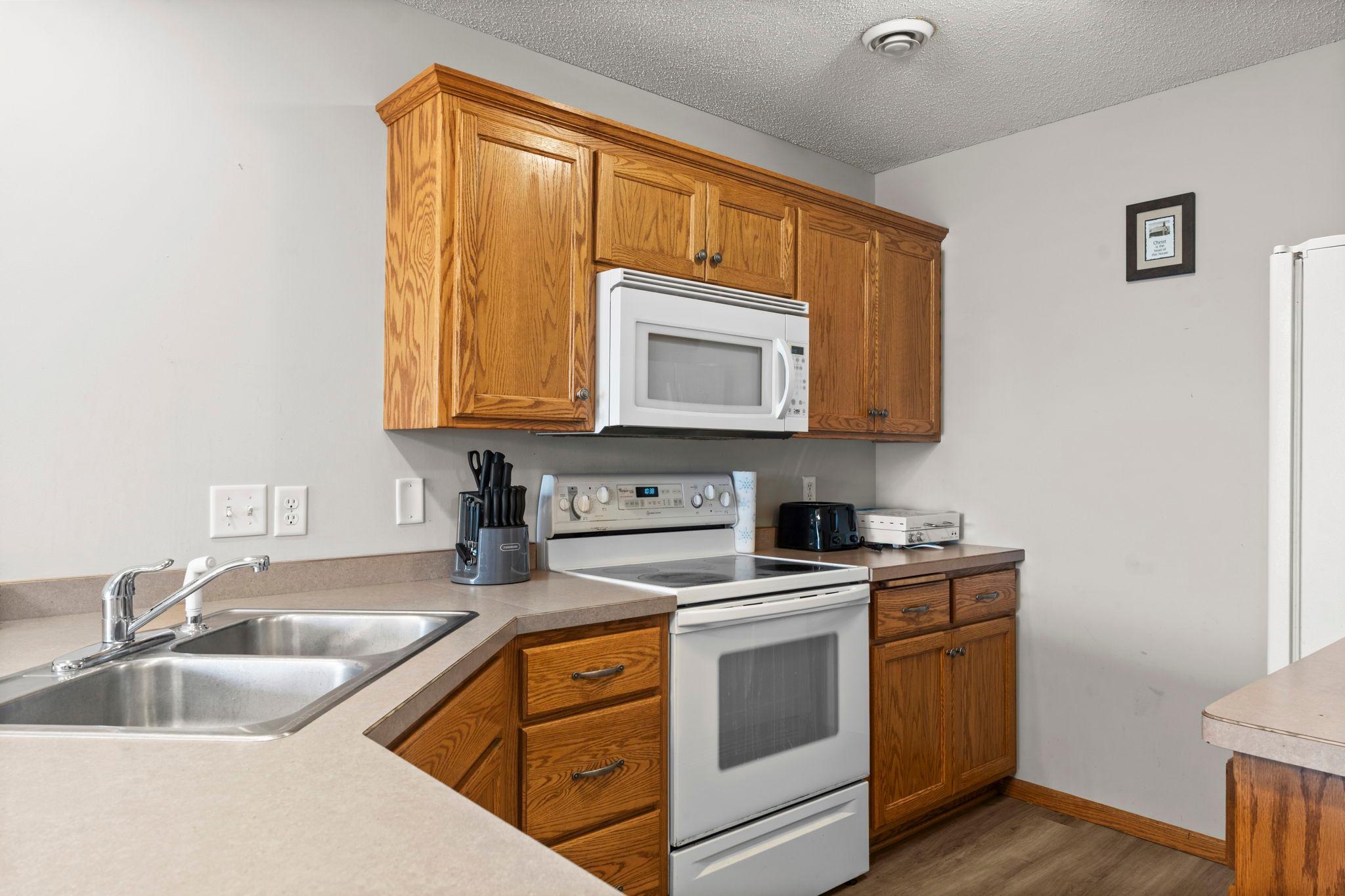 345 Roosevelt Street S Unit: H