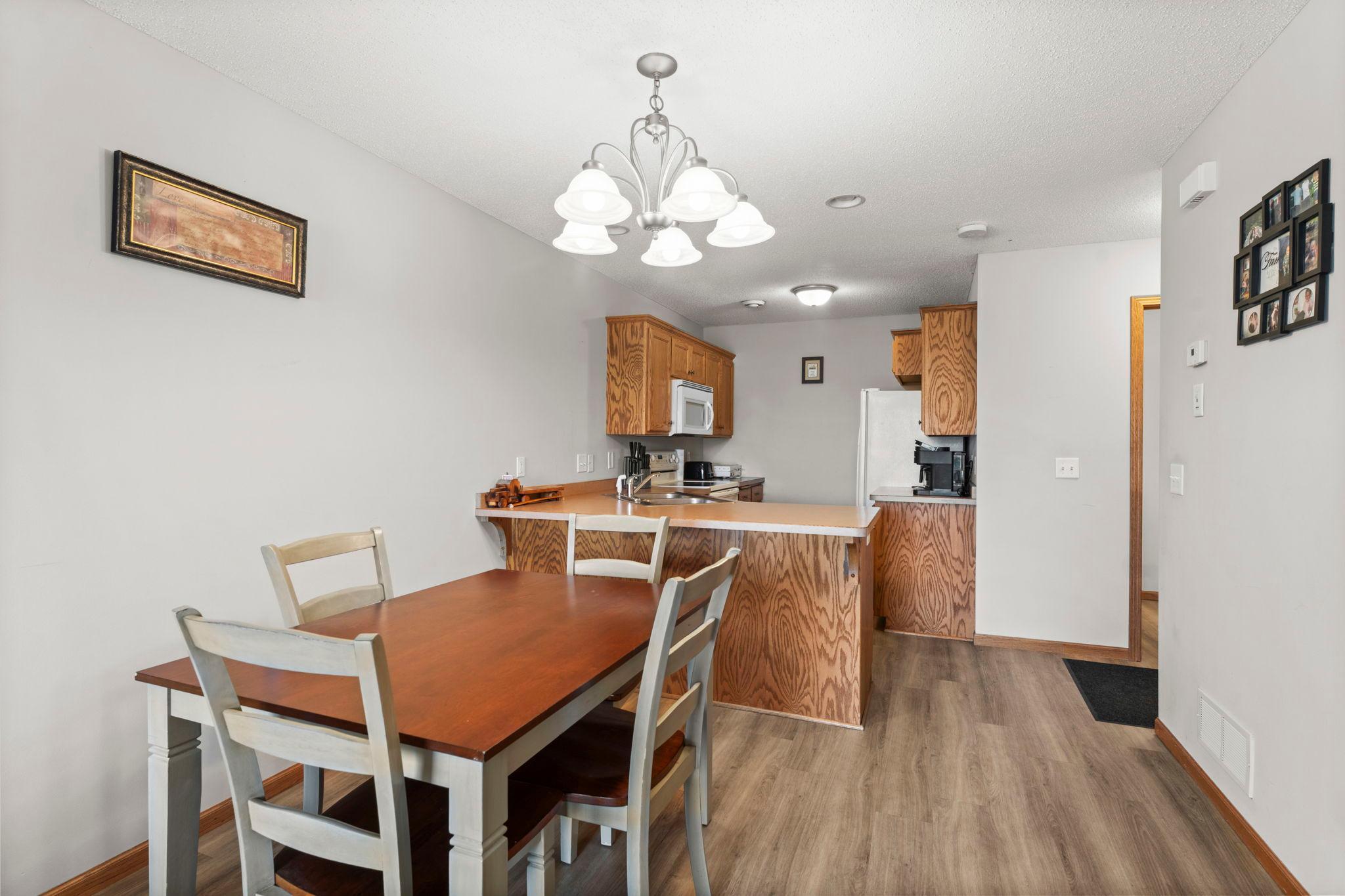 345 Roosevelt Street S Unit: H