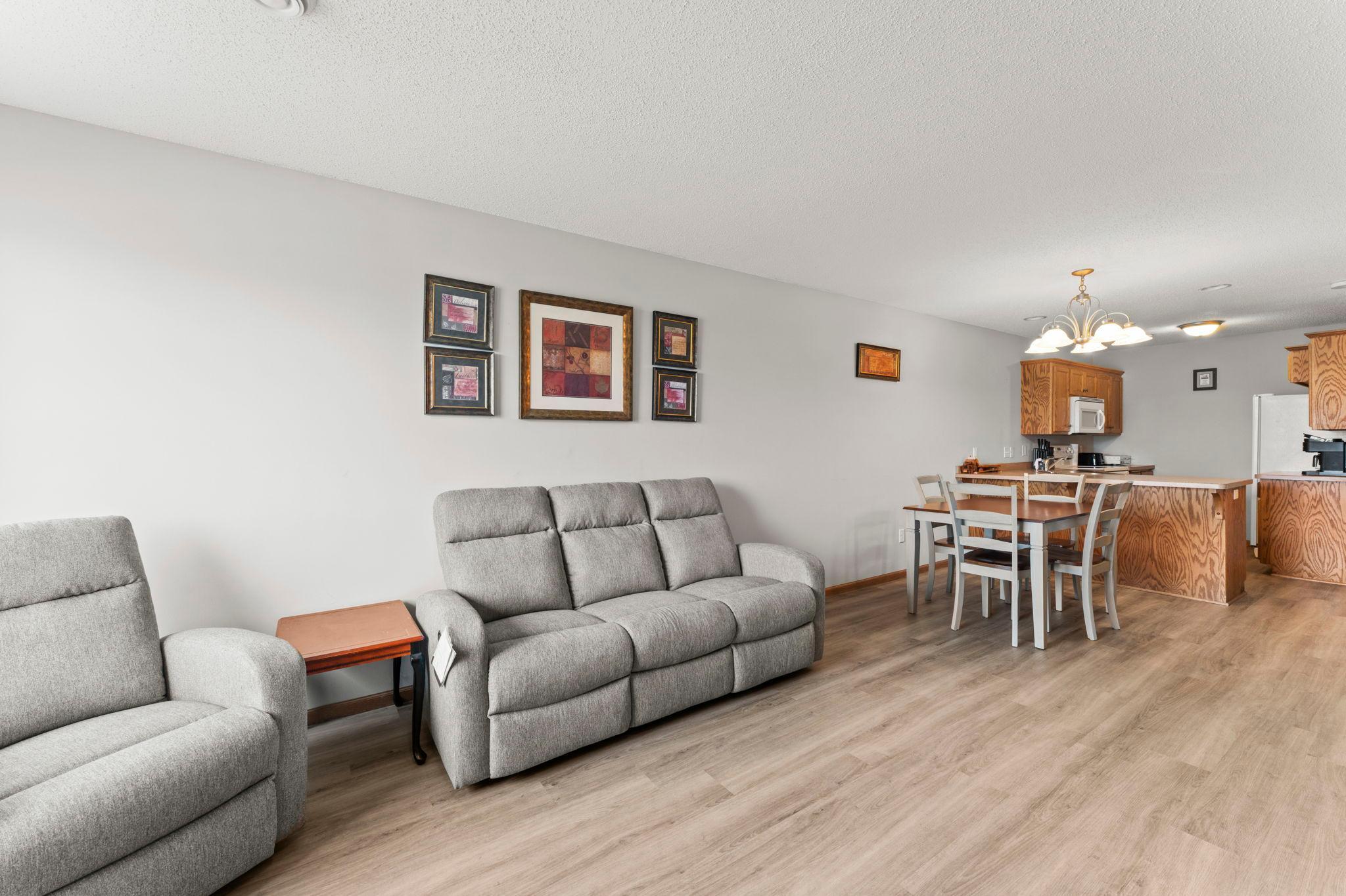 345 Roosevelt Street S Unit: H