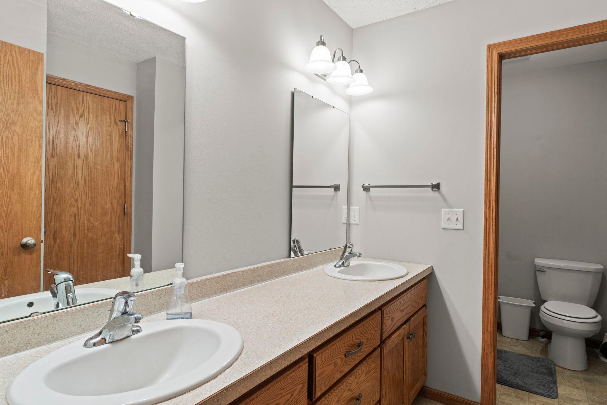 345 Roosevelt Street S Unit: H
