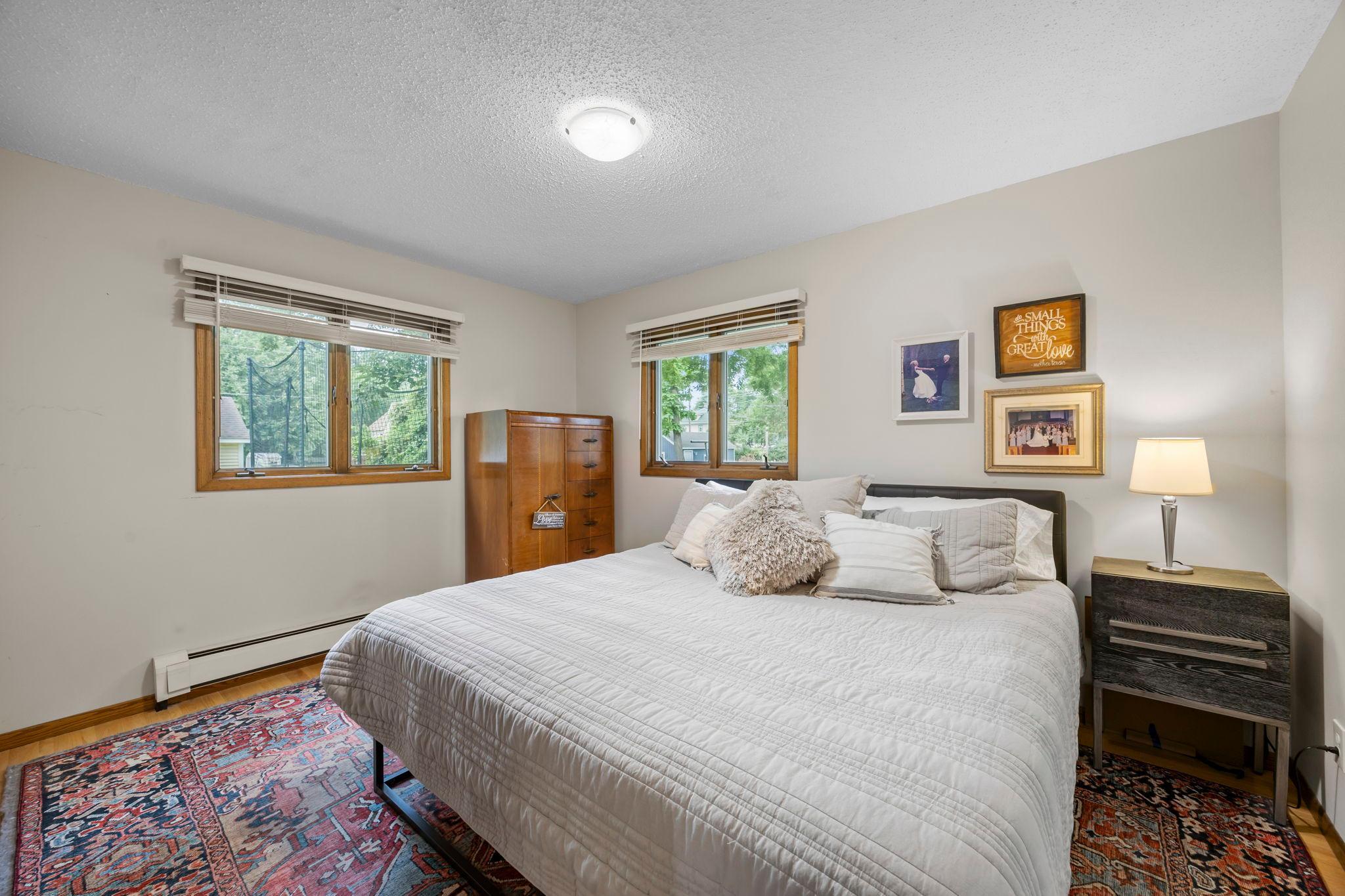 431 4th Avenue SW