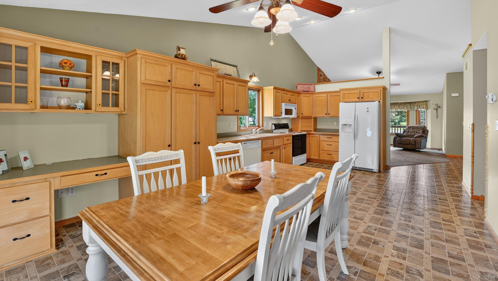 37336 Ivy Trail