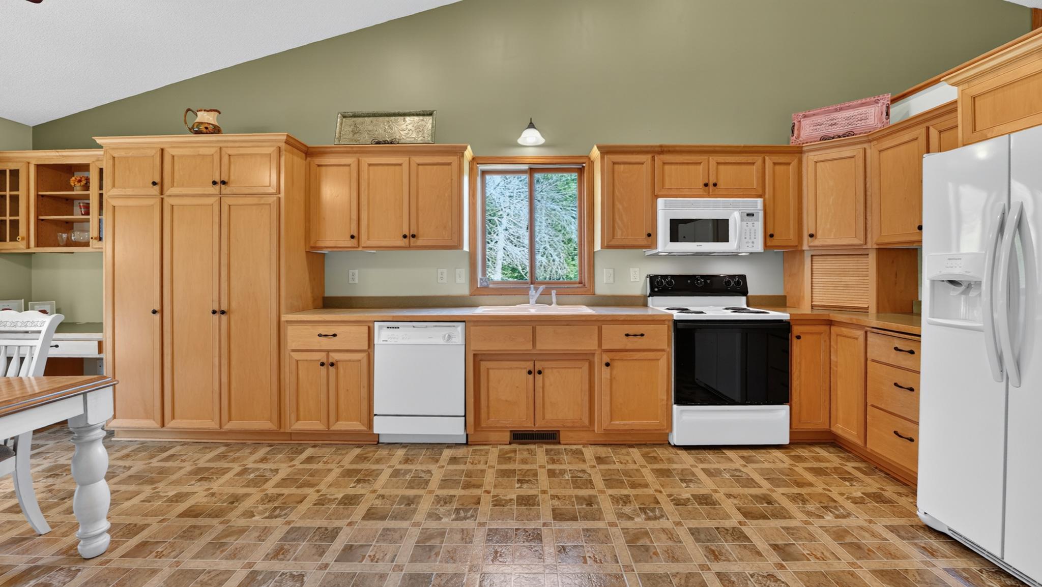 37336 Ivy Trail
