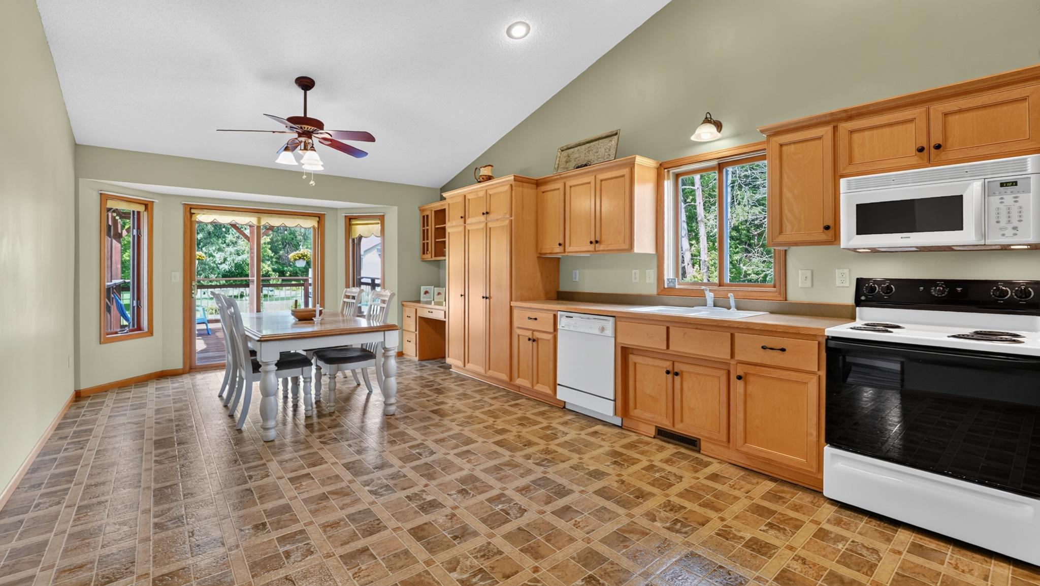 37336 Ivy Trail