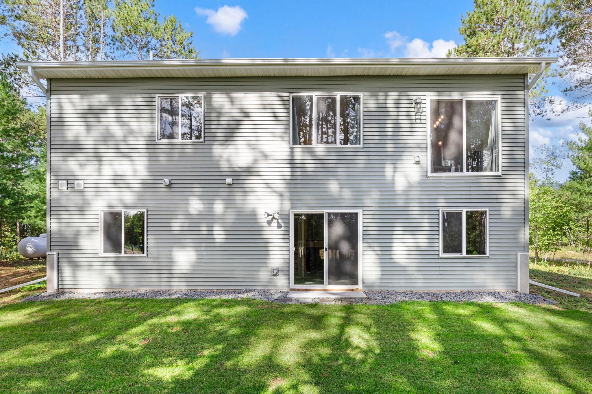 3166 317th Court NW