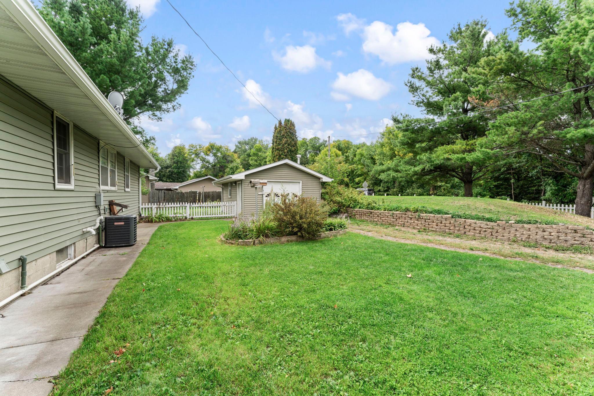 3325 440th Street
