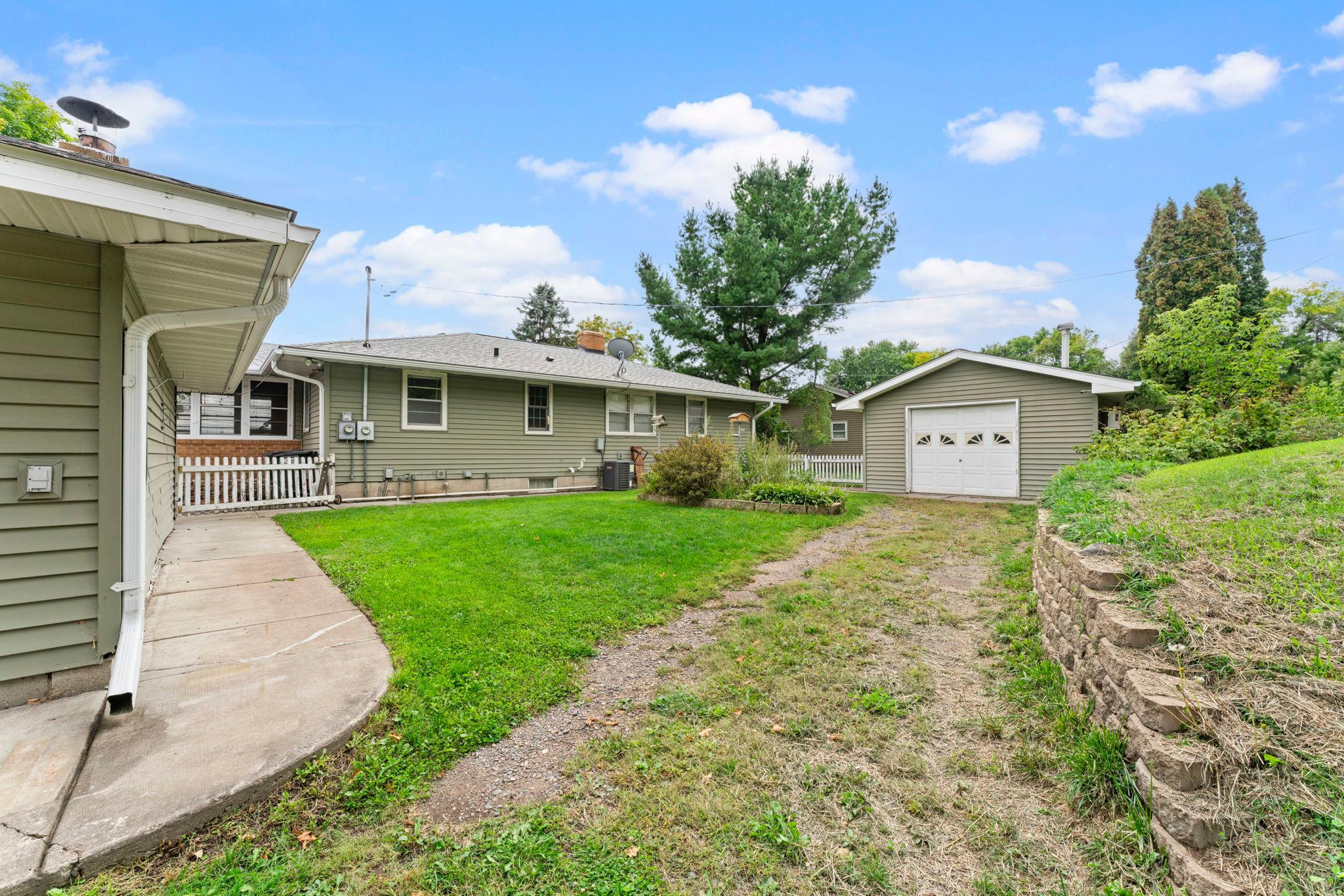 3325 440th Street