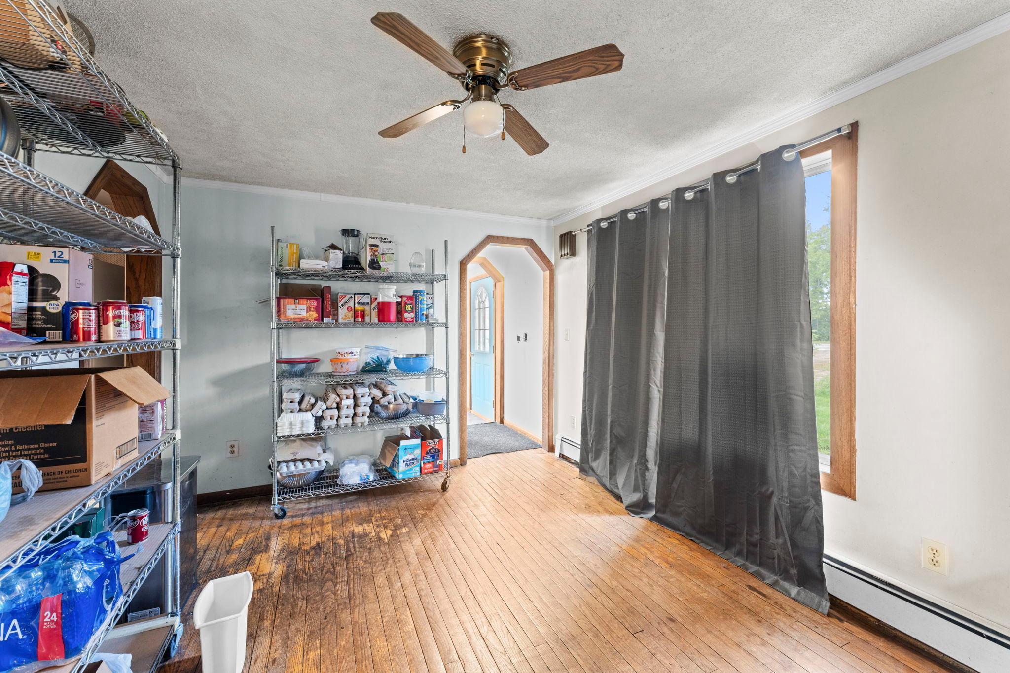 5063 Henriette Road