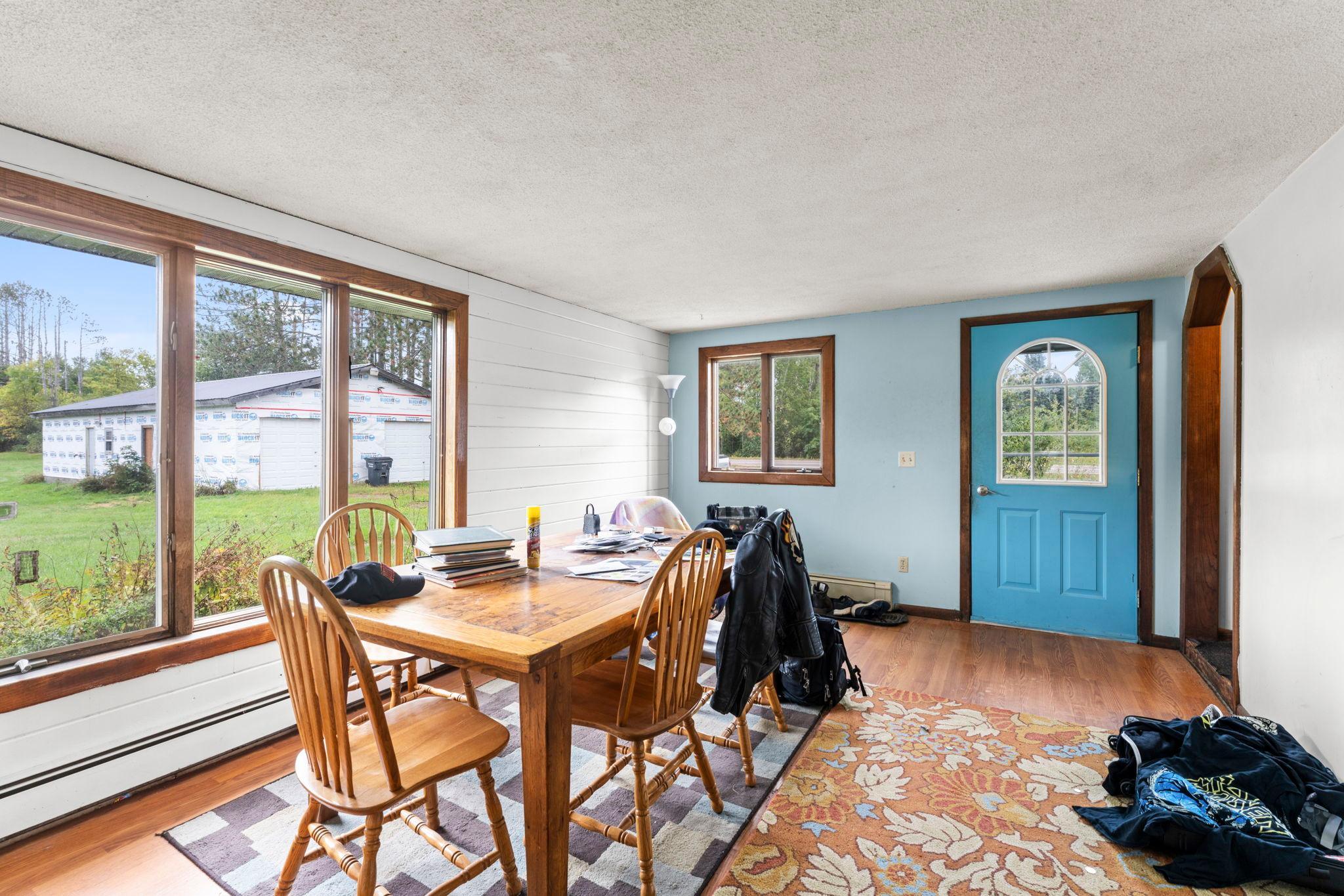 5063 Henriette Road
