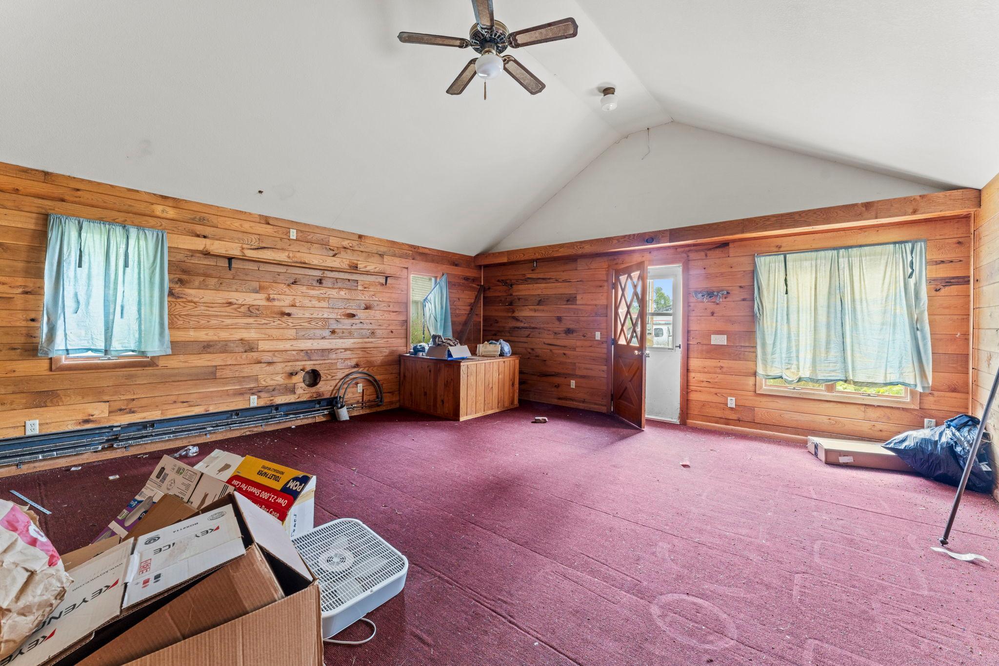 5063 Henriette Road