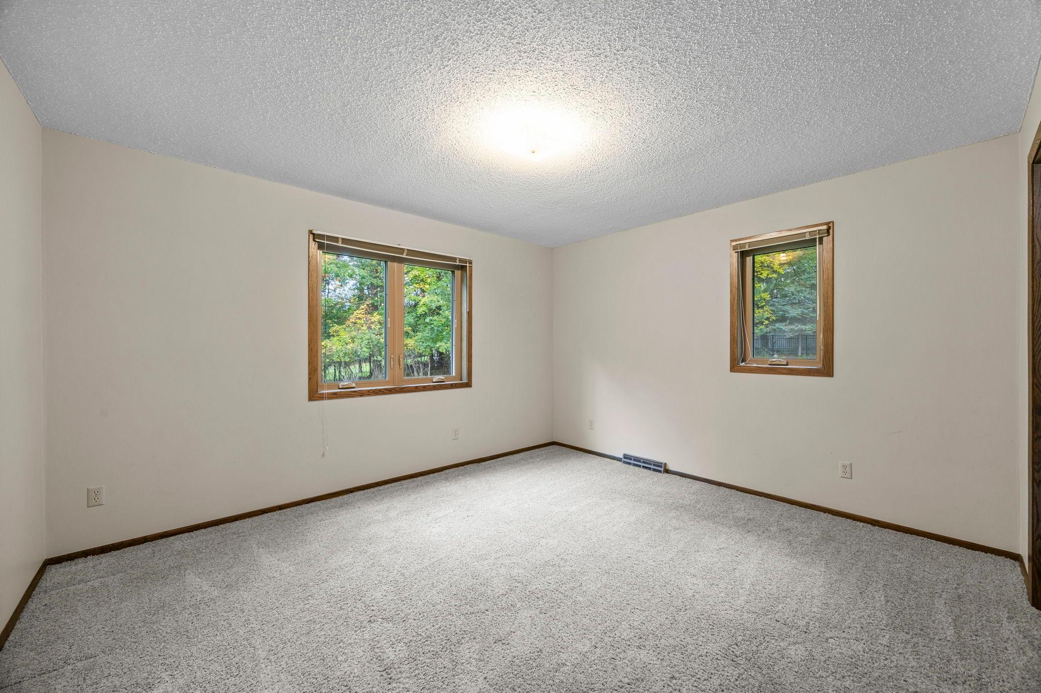 31363 Tyler Court NE