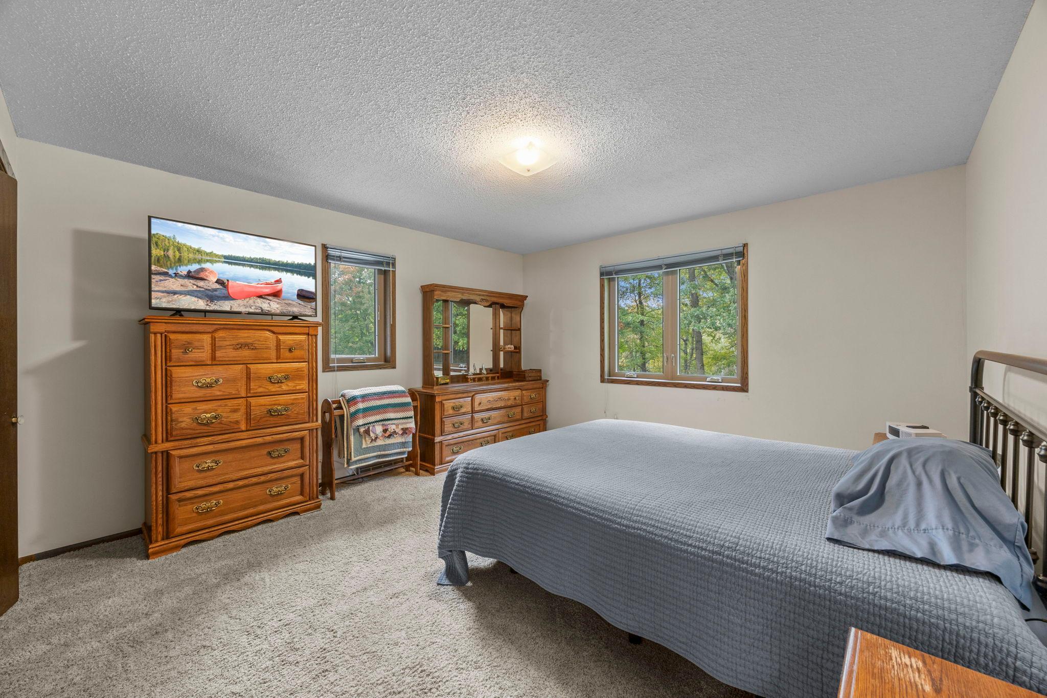 31363 Tyler Court NE
