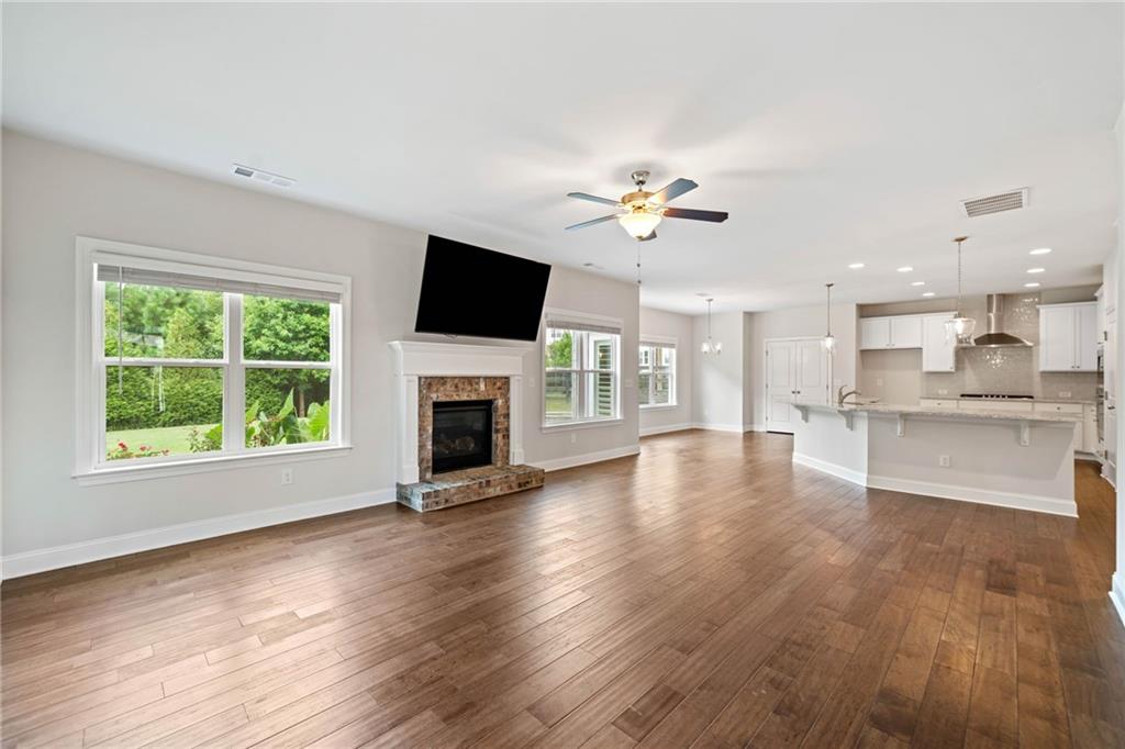 123 Crest Brooke Drive
