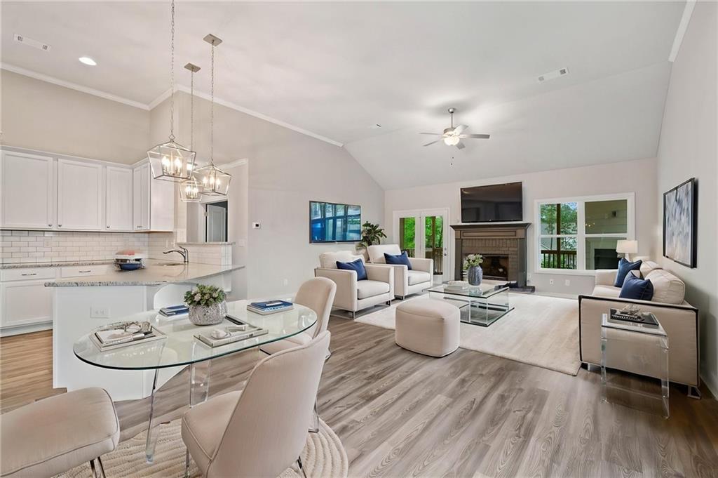 8230 Dawson View Way