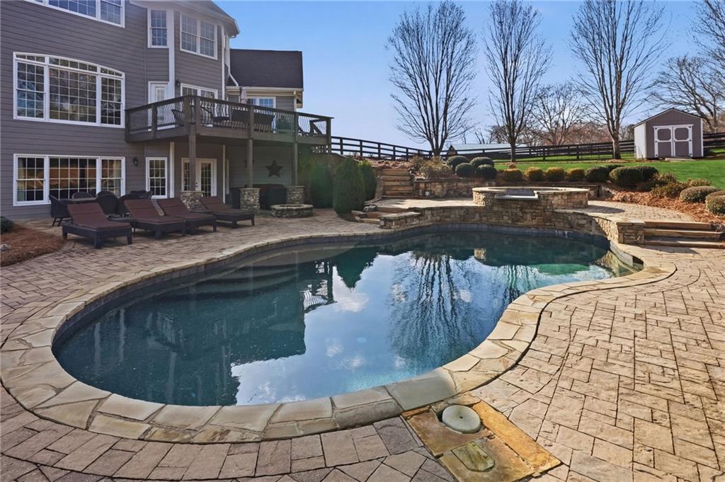 140 Red Gate Lakes Drive