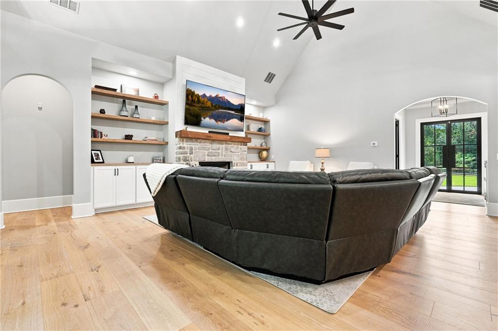 623 Goodson Road