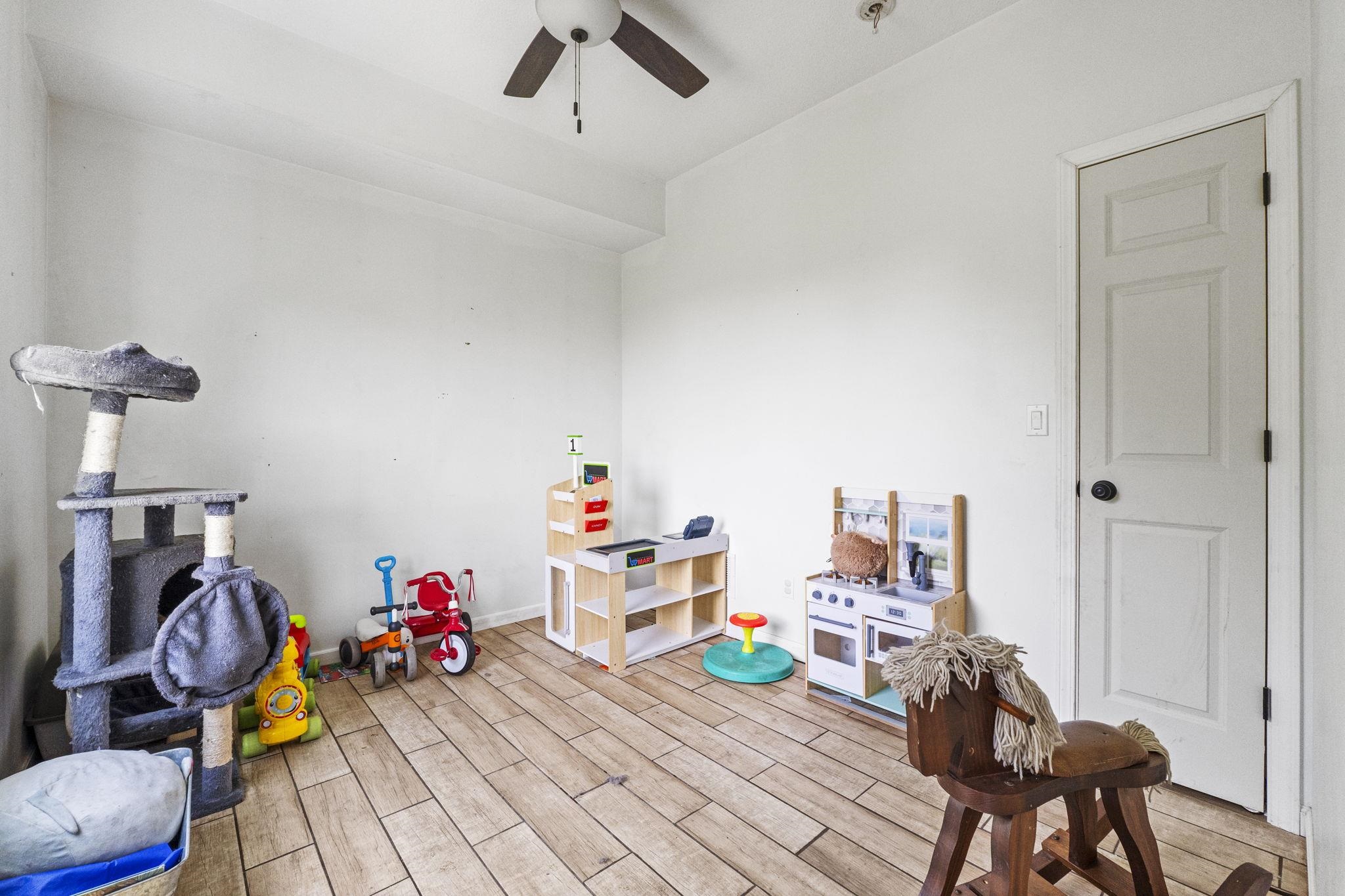 6568 E 500 N Road