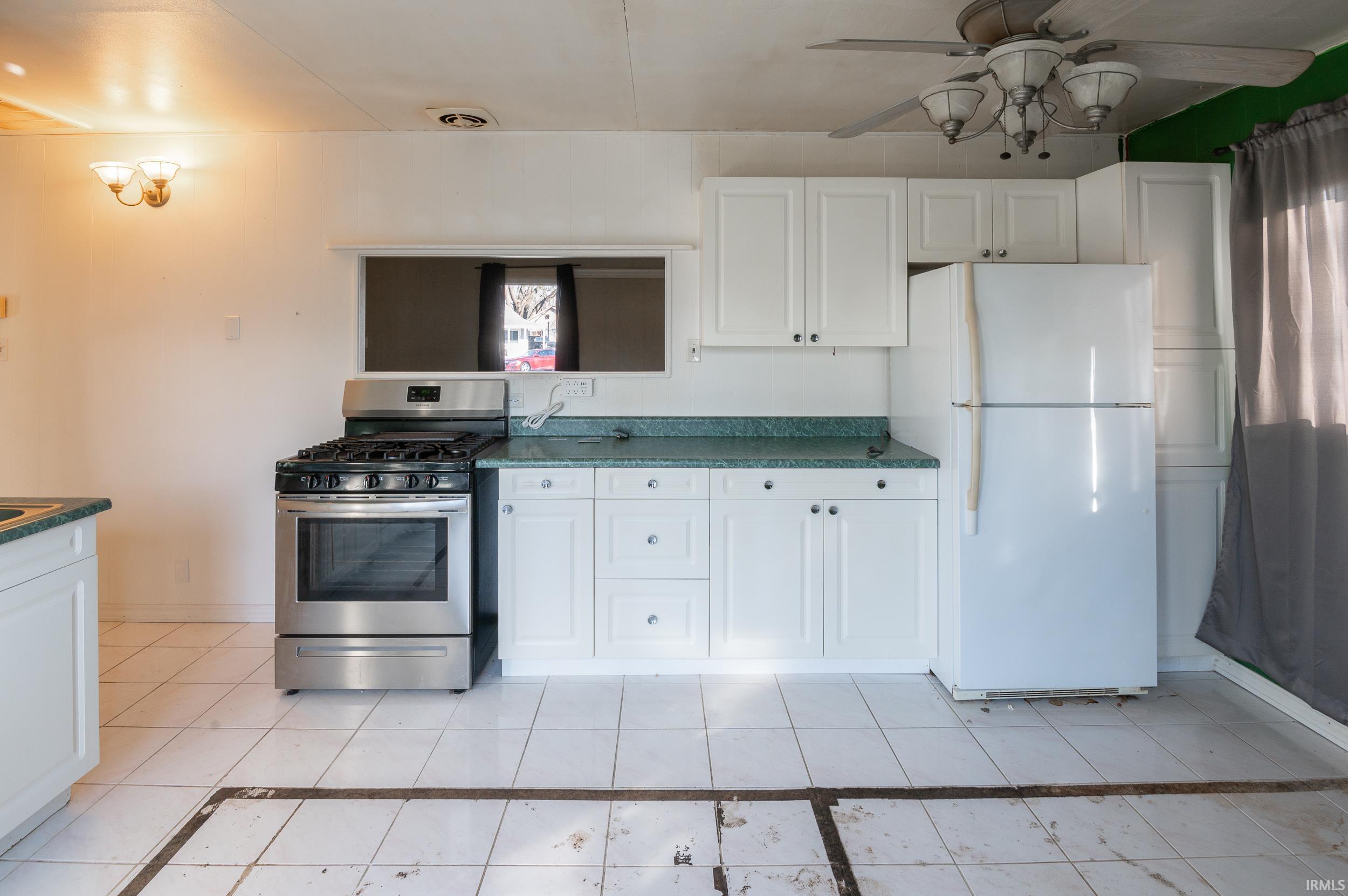 527 Montclair Drive