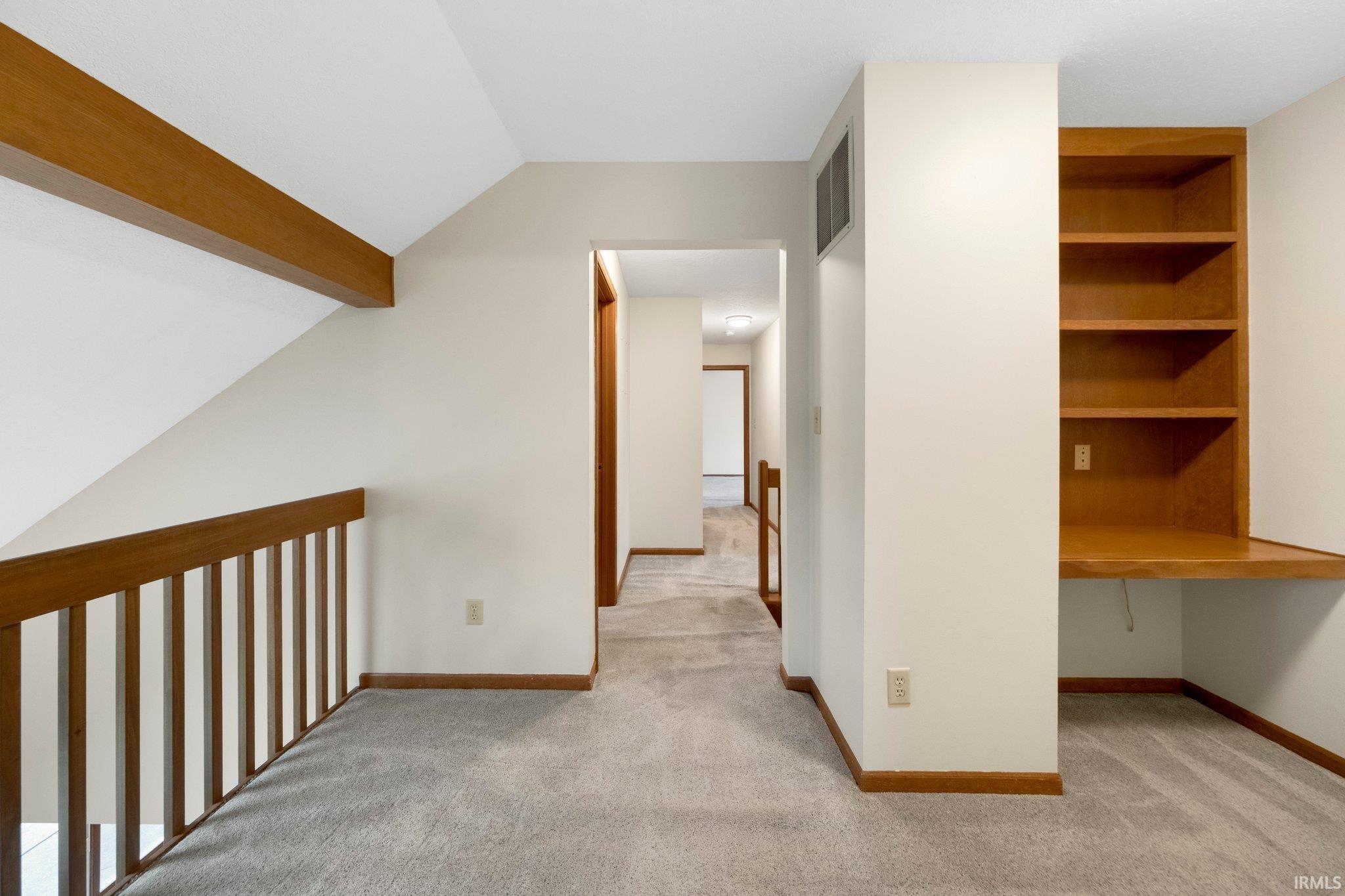 9106 Yellow Tree Court