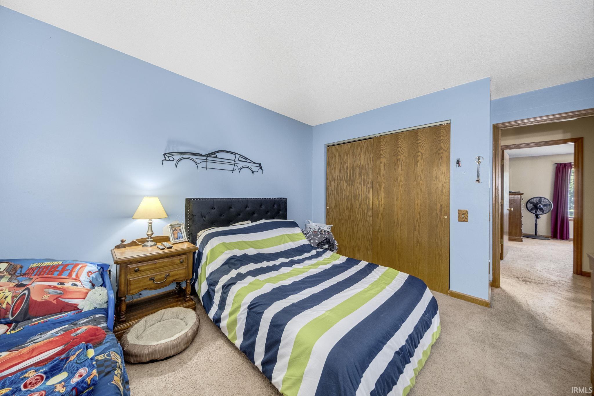 6417 Cliffside Pass